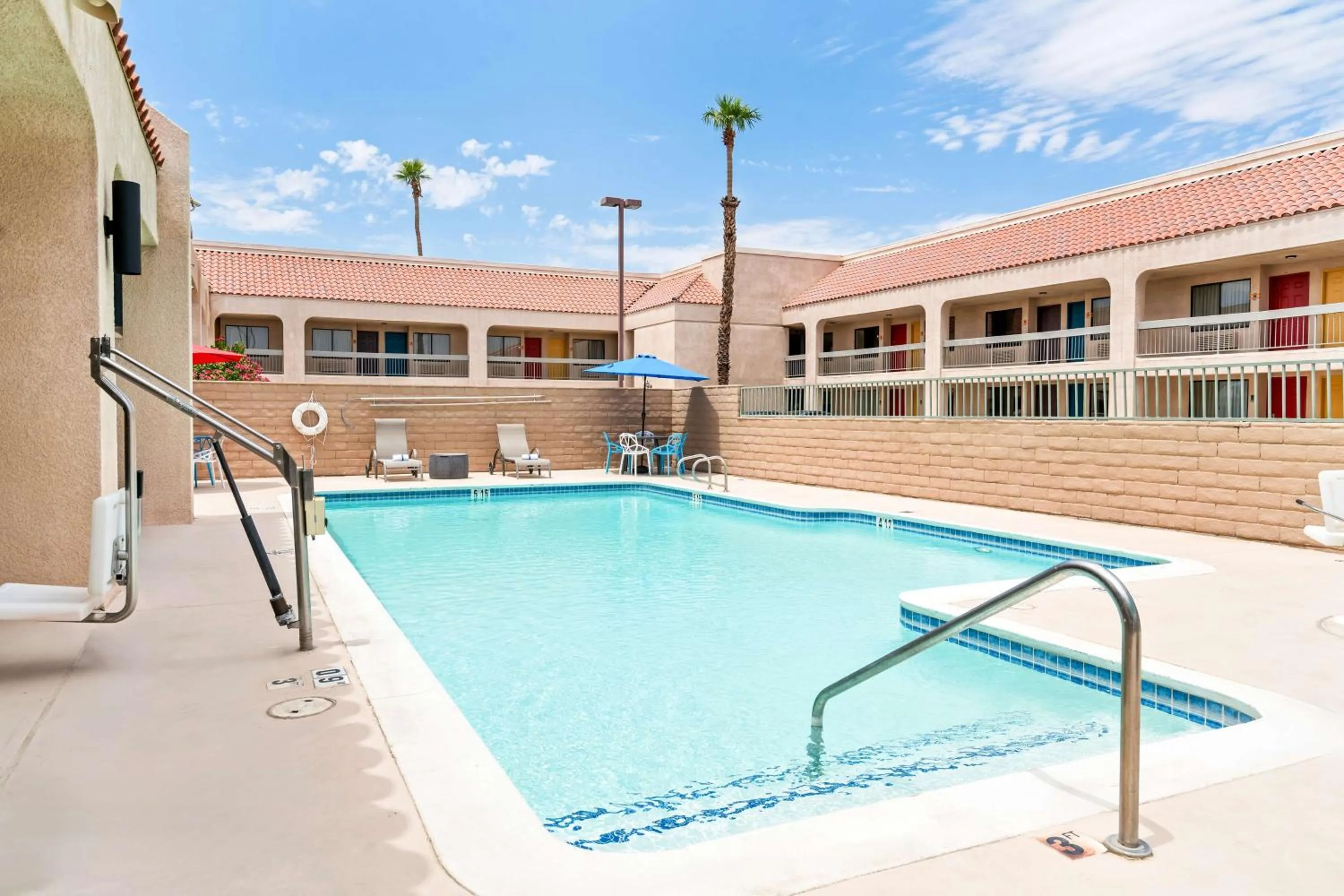 Day in Signature Indio I-10 Coachella Valley by Sonesta