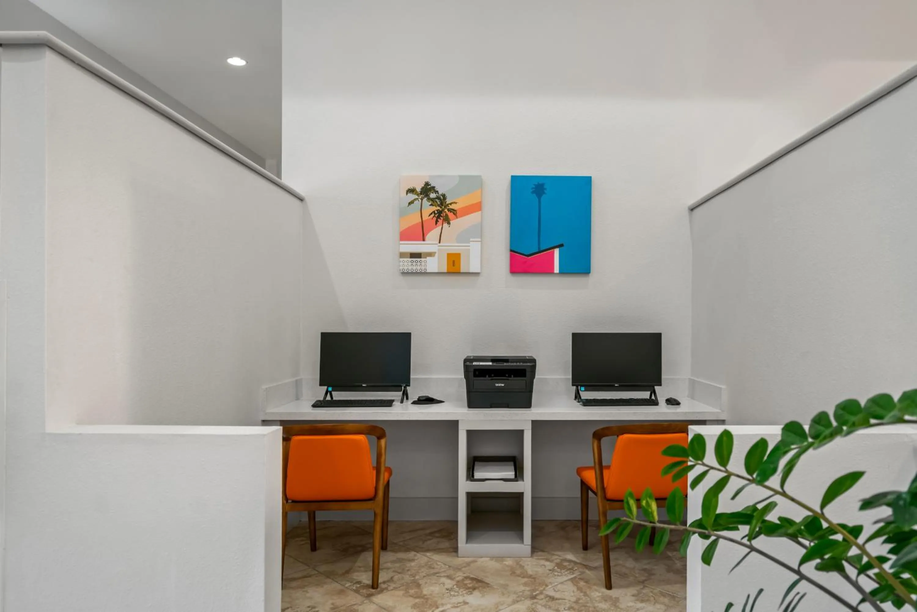 Business facilities in Signature Indio I-10 Coachella Valley by Sonesta