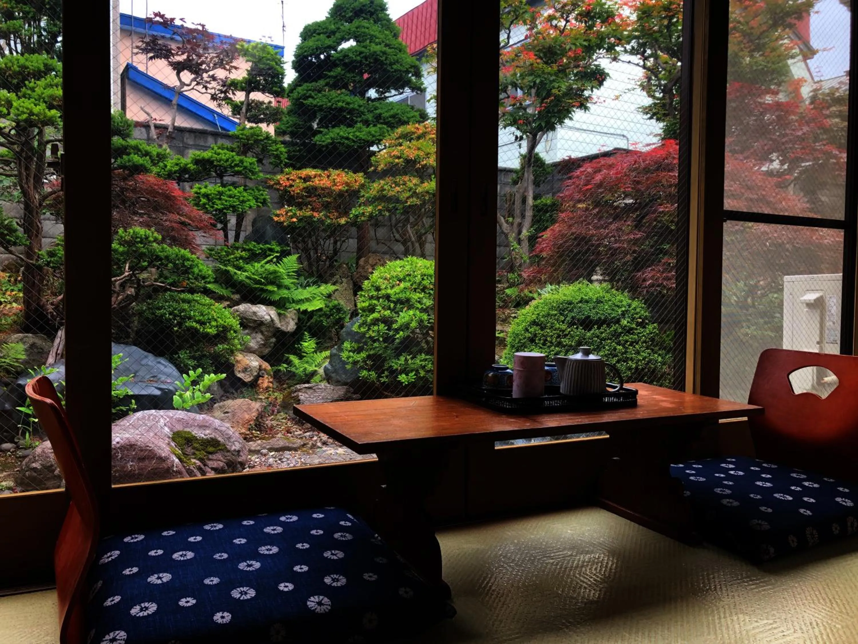 Inner courtyard view in Nishikien inn