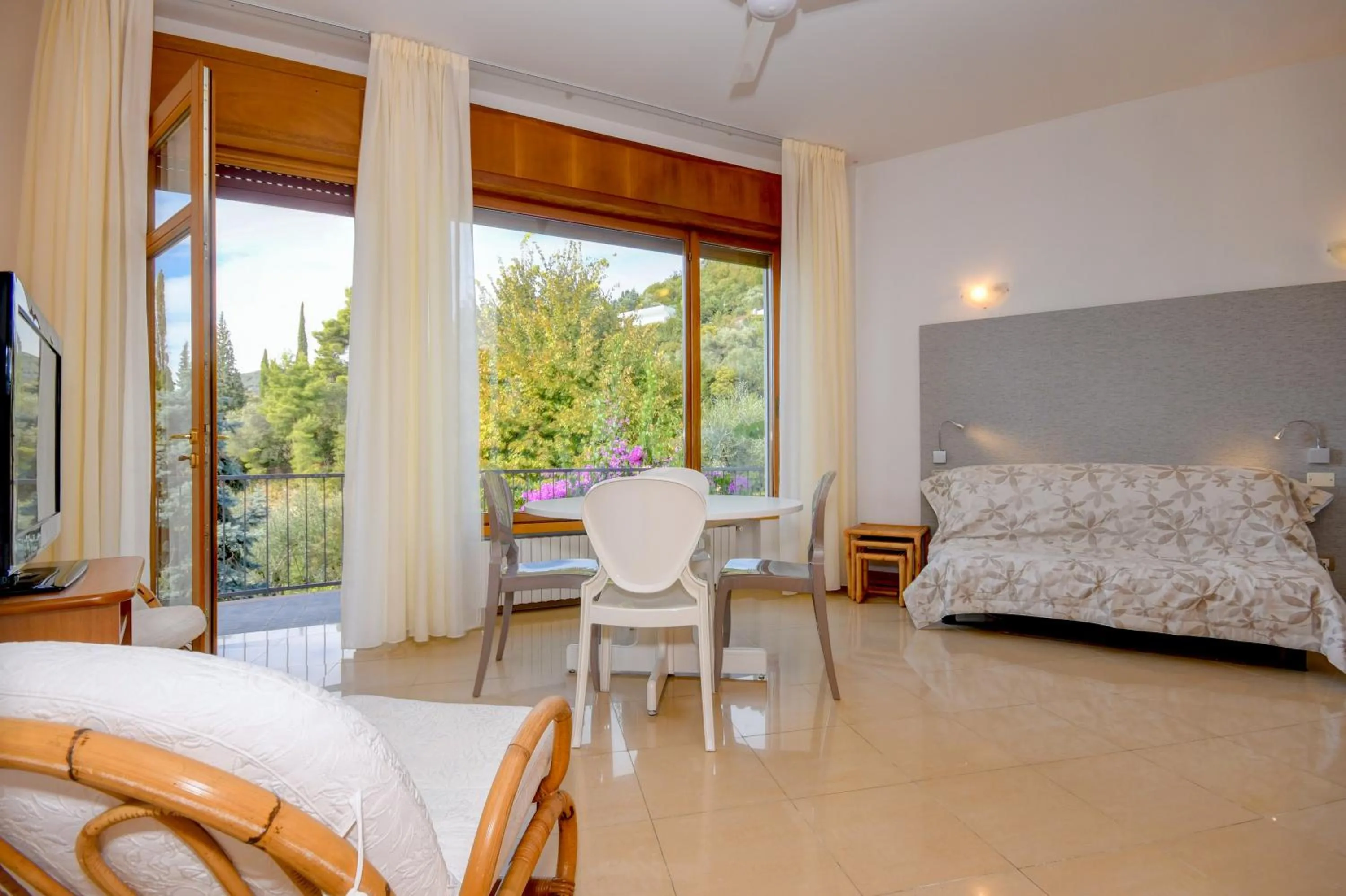 Bed in La Villa Fasano