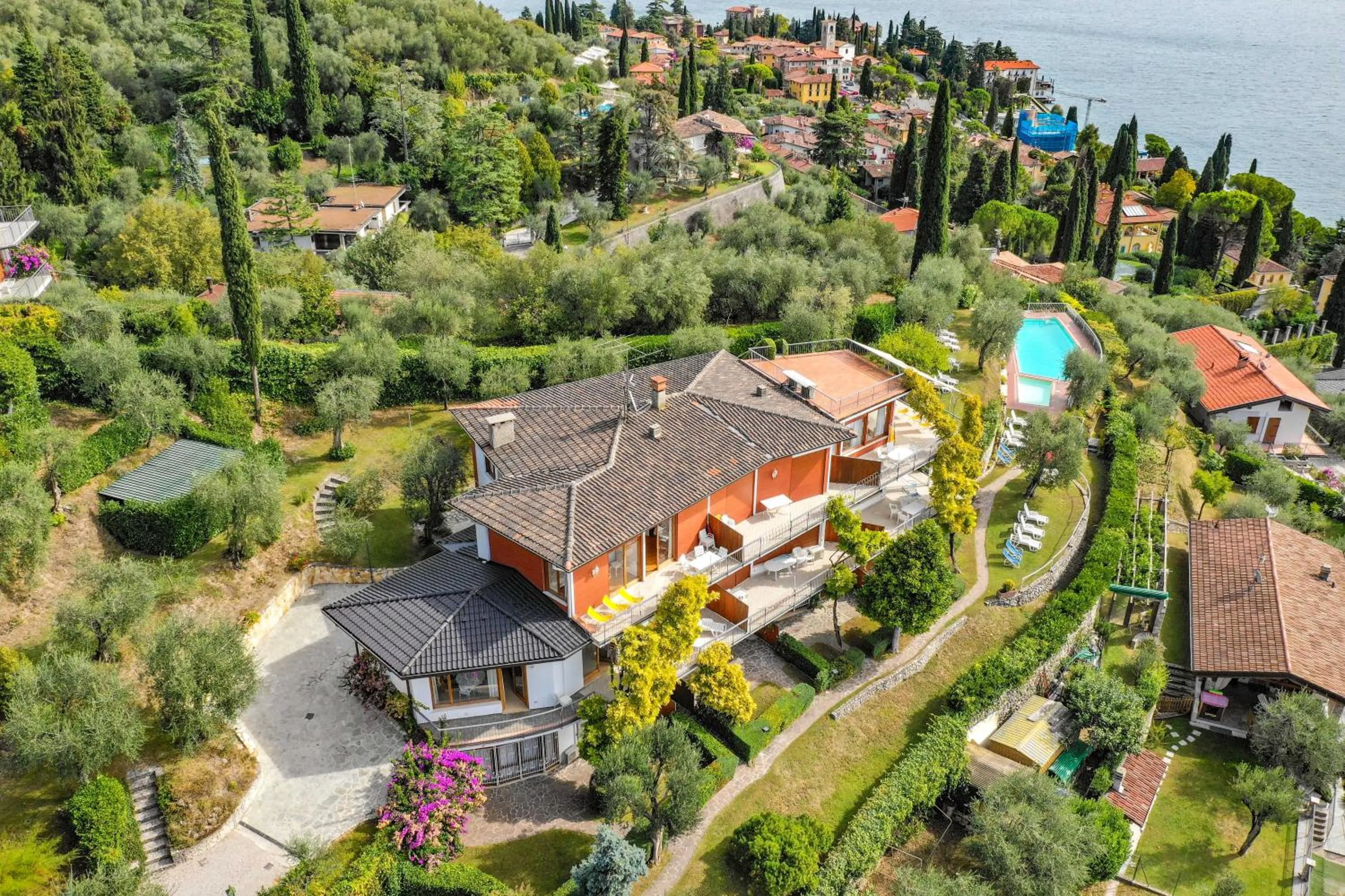 Property building in La Villa Fasano