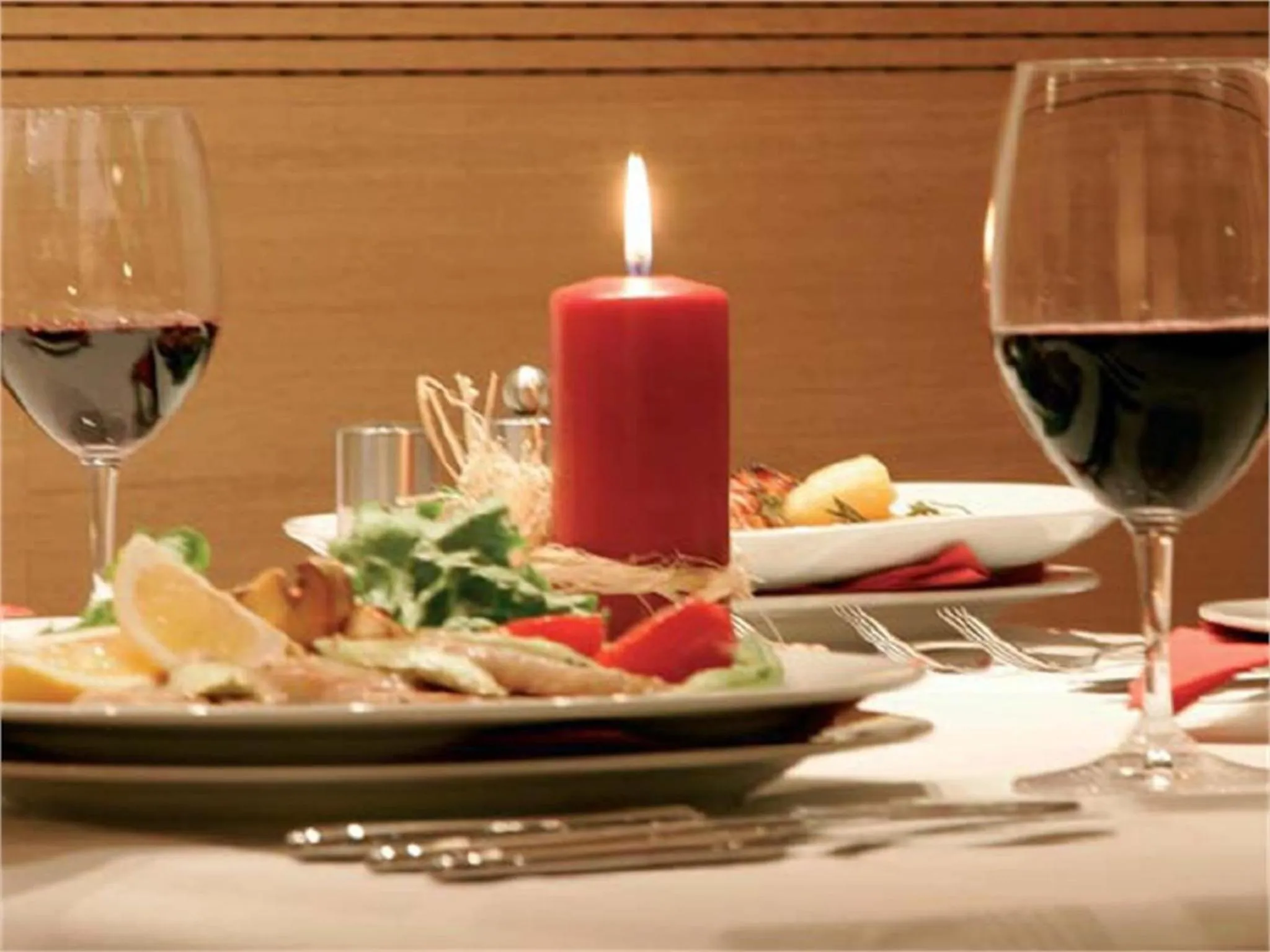 Restaurant/places to eat in The Lodge Hotel