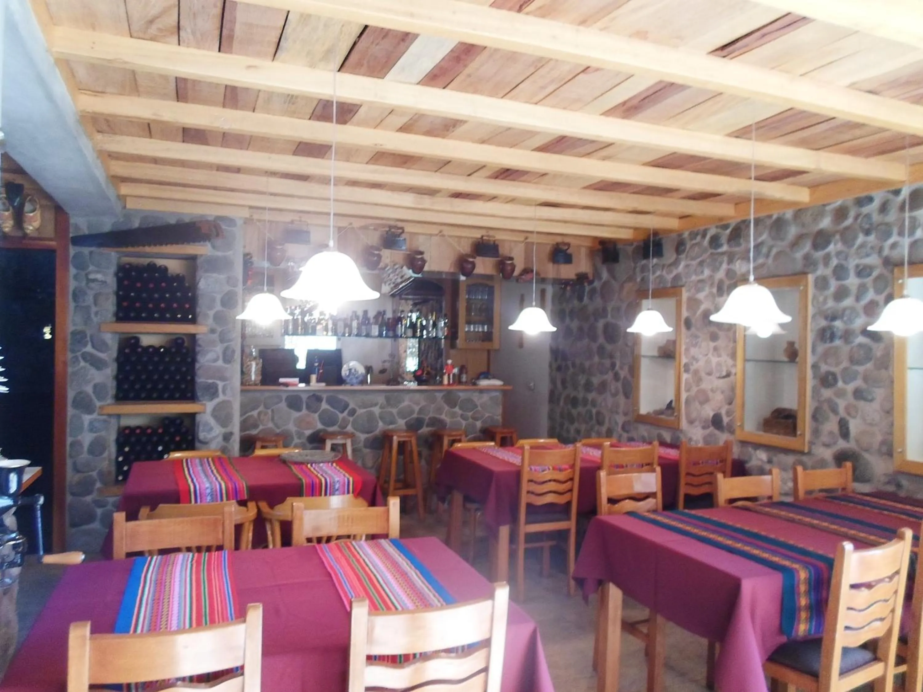 Restaurant/places to eat in Posada El Castillo