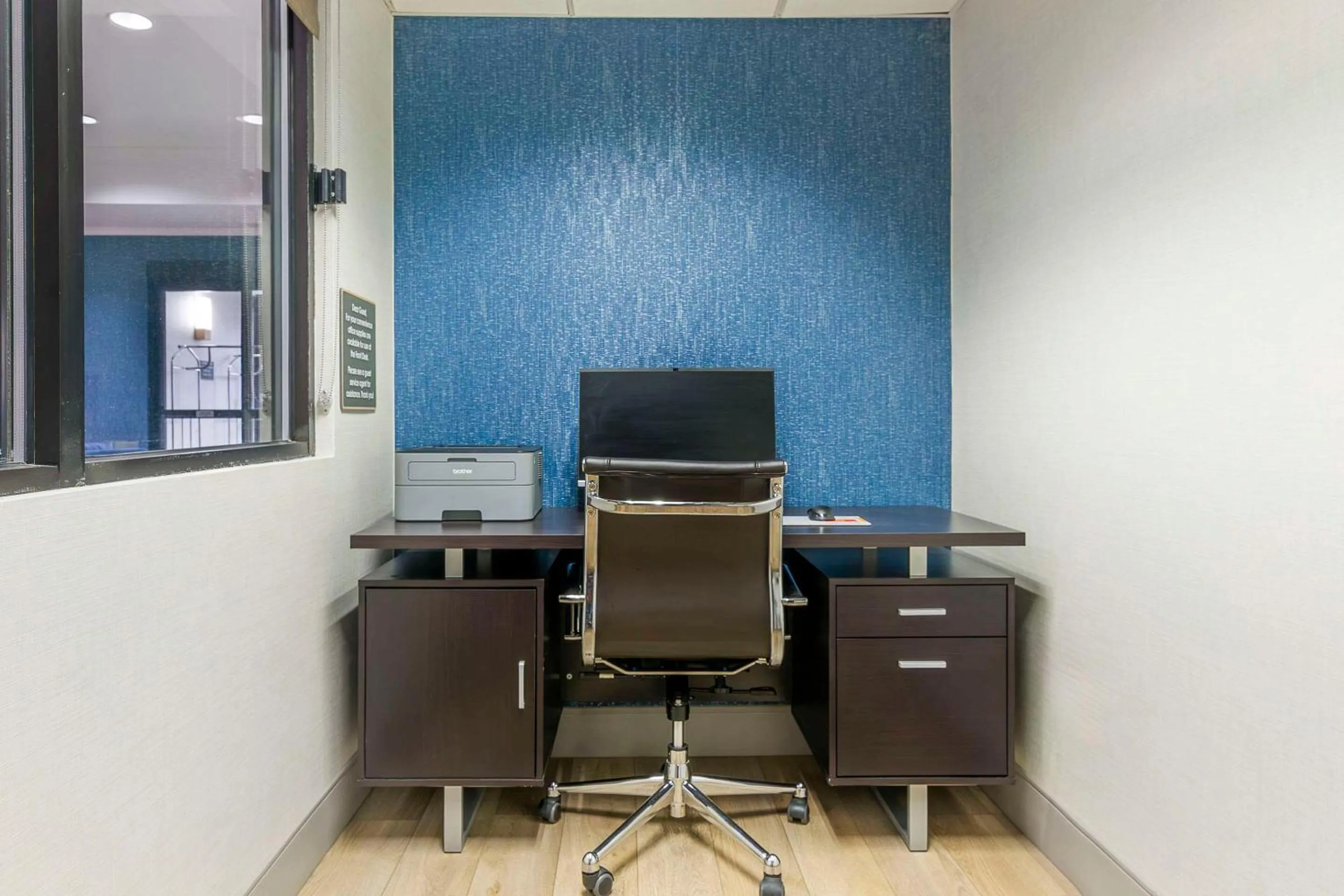 Business facilities in Comfort Inn Near Six Flags St Louis