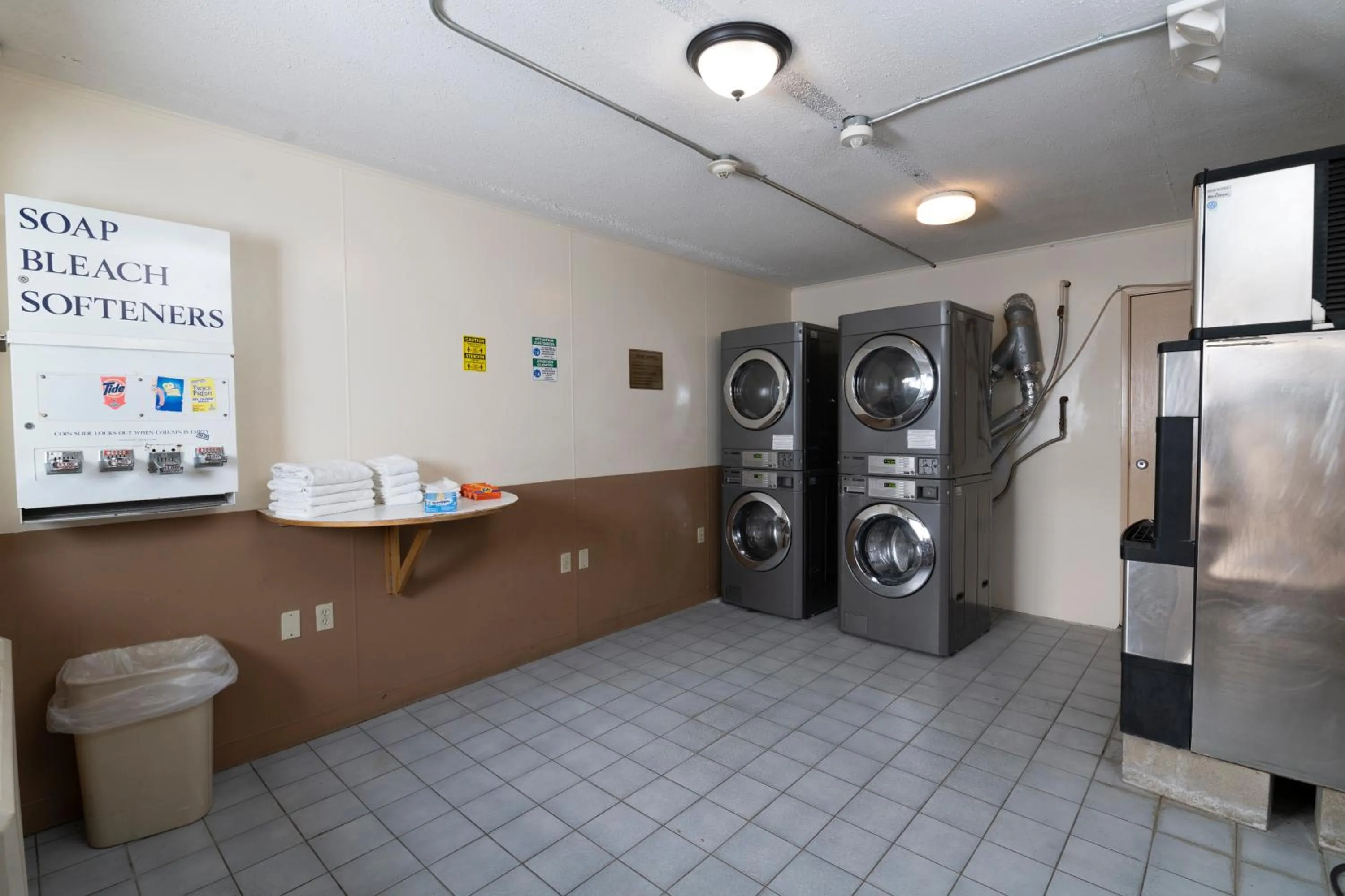 laundry in Knights Inn South Amboy