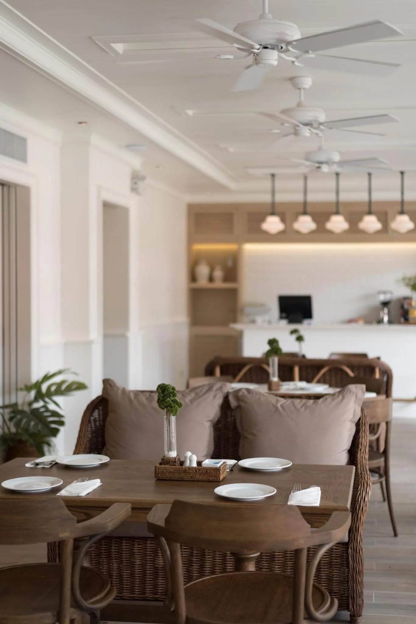 Restaurant/places to eat in Casa Vimaya Riverside