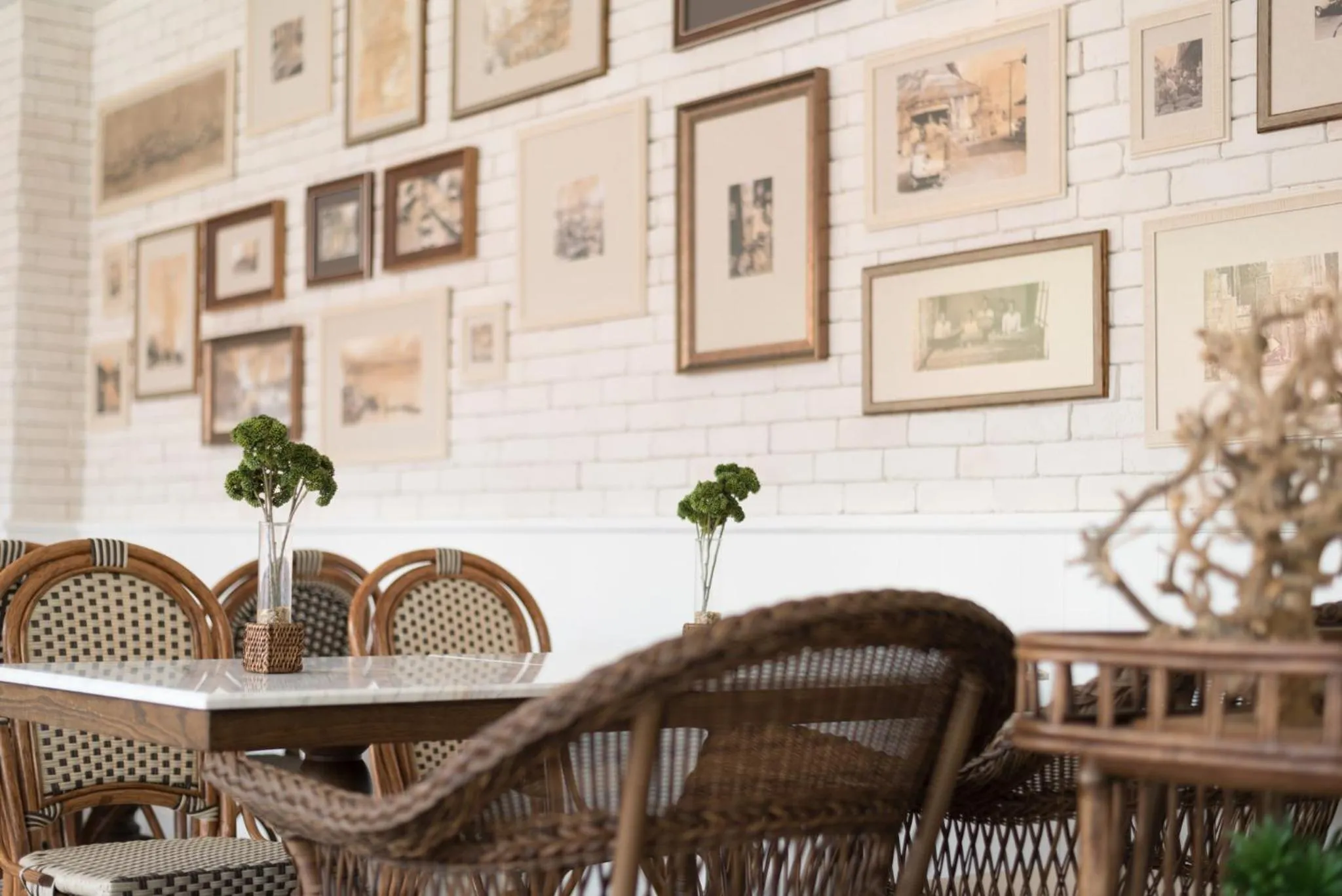 Restaurant/places to eat in Casa Vimaya Riverside