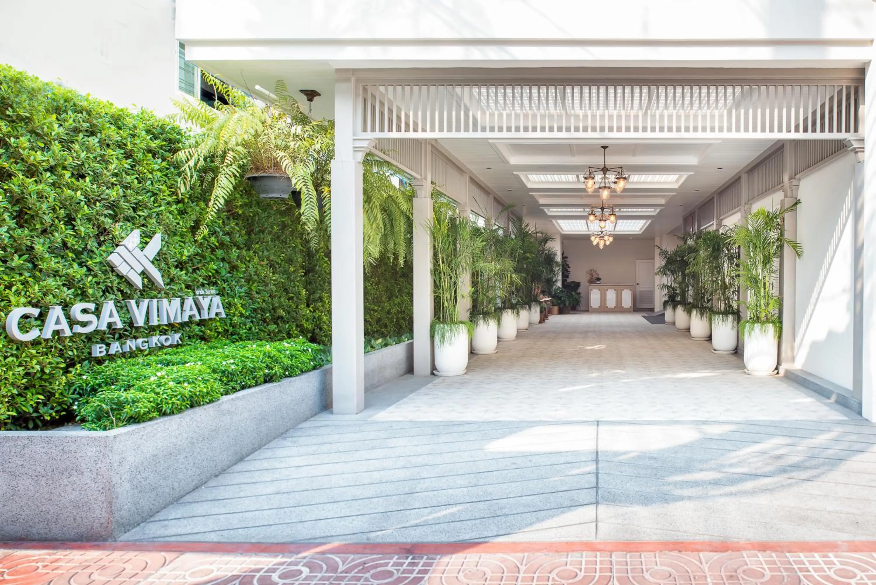 Facade/entrance in Casa Vimaya Riverside