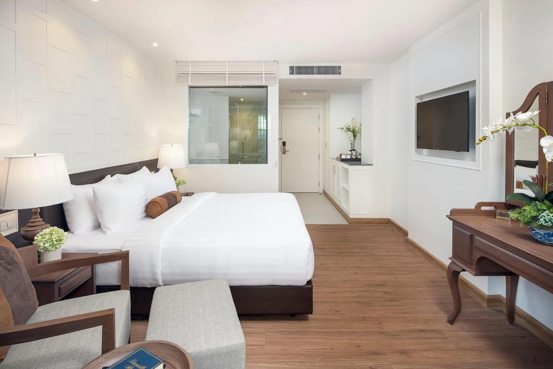 Photo of the whole room, Bed in Casa Vimaya Riverside