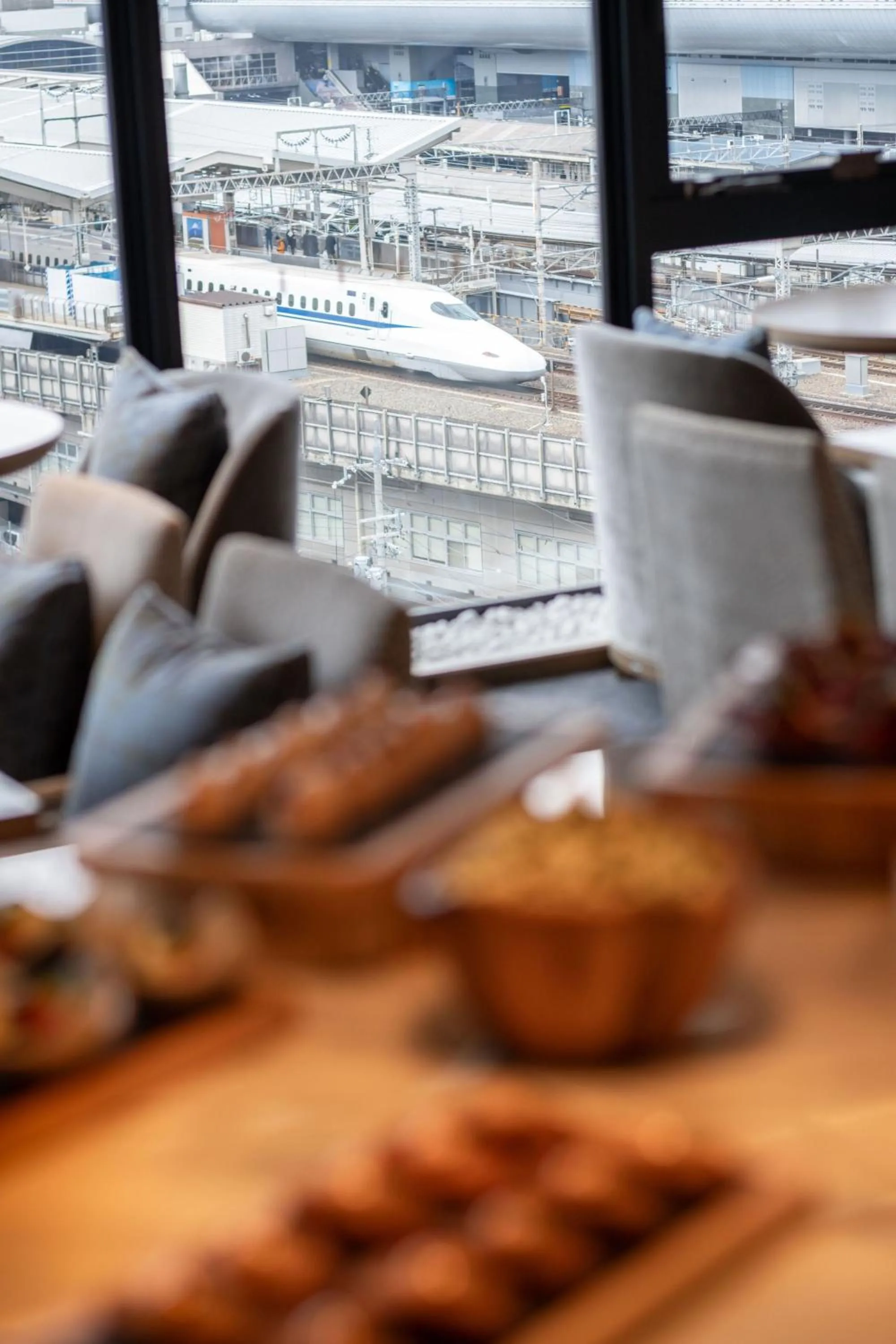 Lounge or bar in DoubleTree by Hilton Kyoto Station