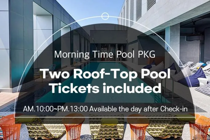 Swimming pool in L7 Hongdae