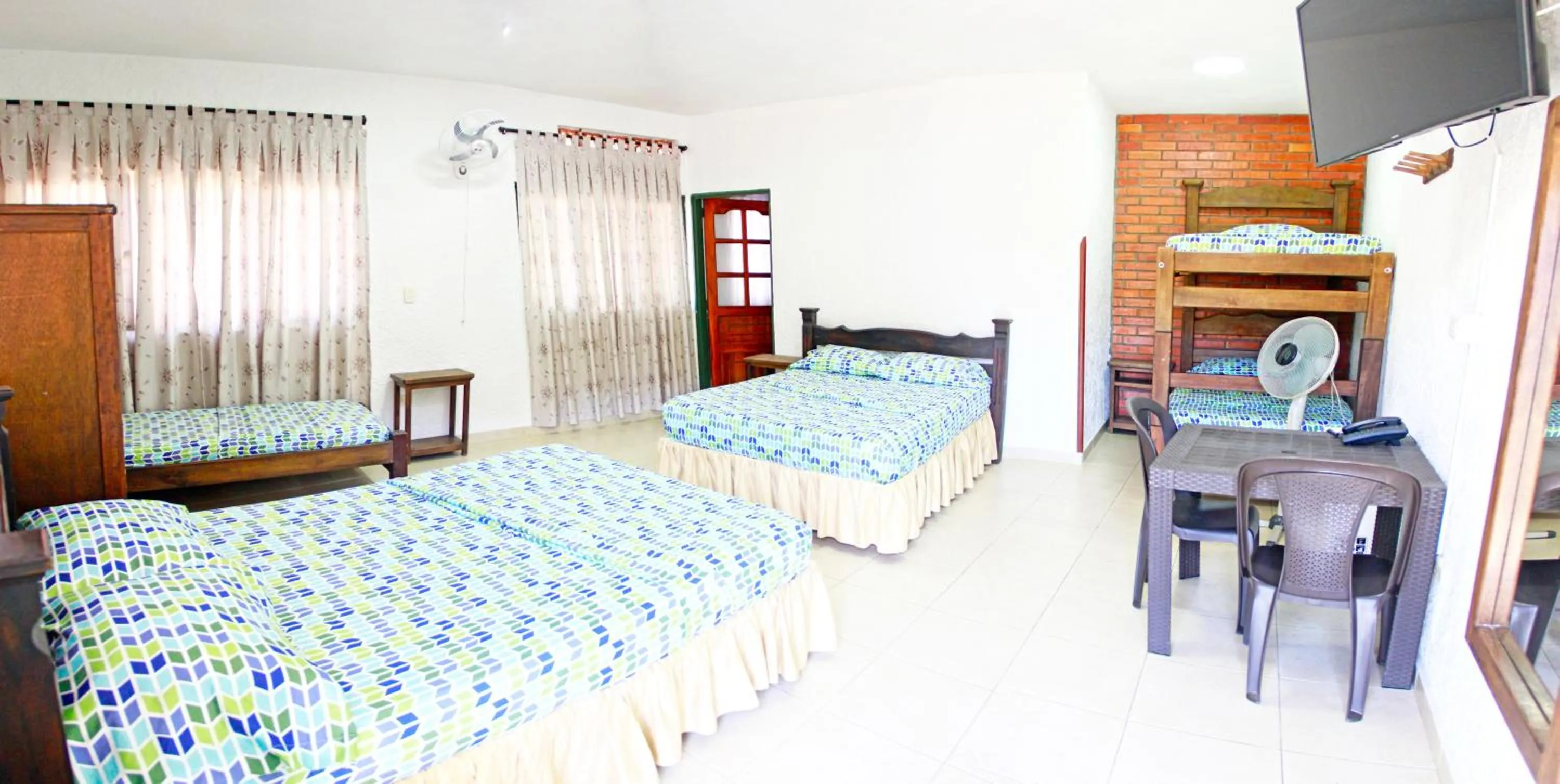 Photo of the whole room, Bed in Hotel Campestre UMPALÁ