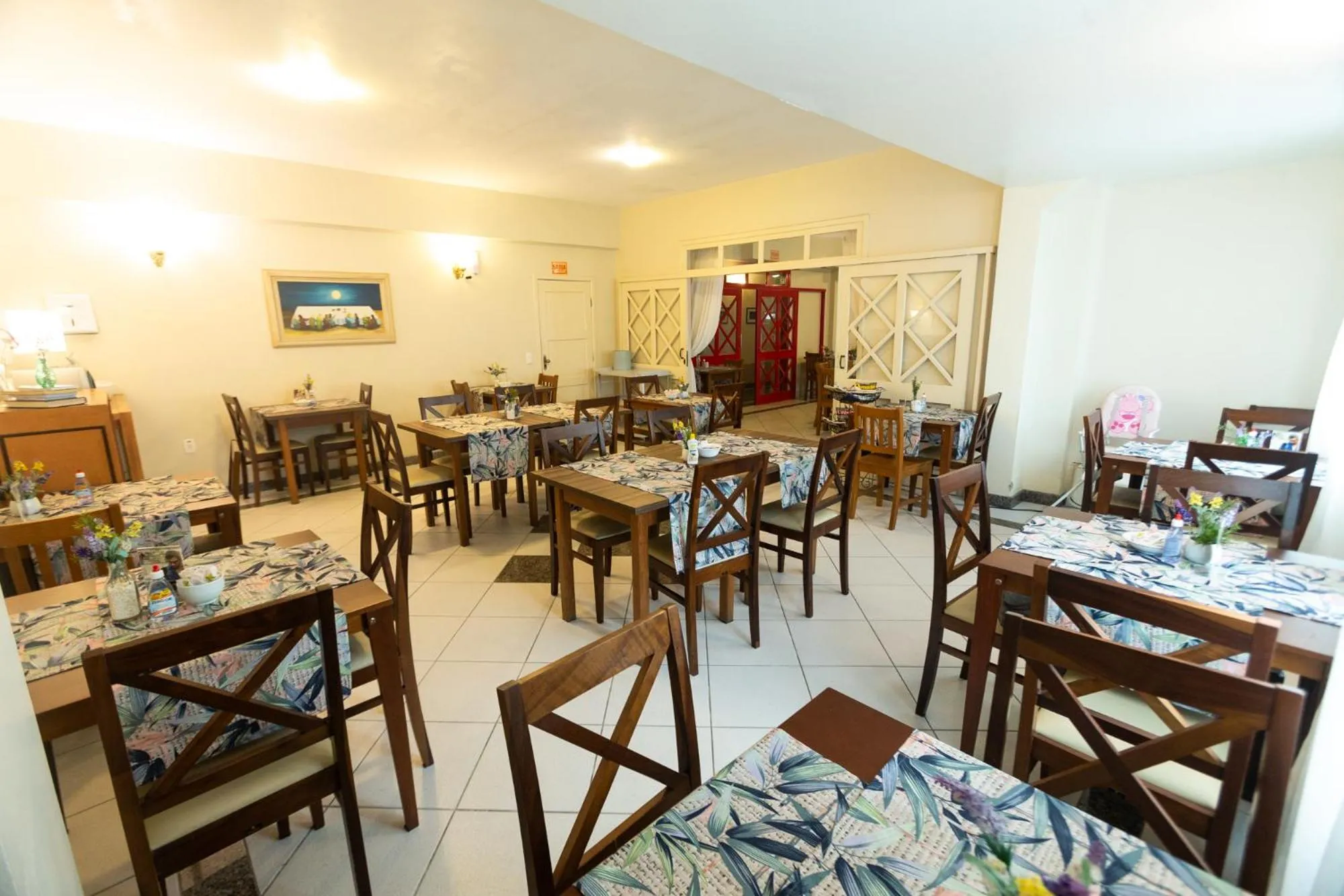 Restaurant/places to eat in Bristol Sabrina Hotel de Charme Joinville