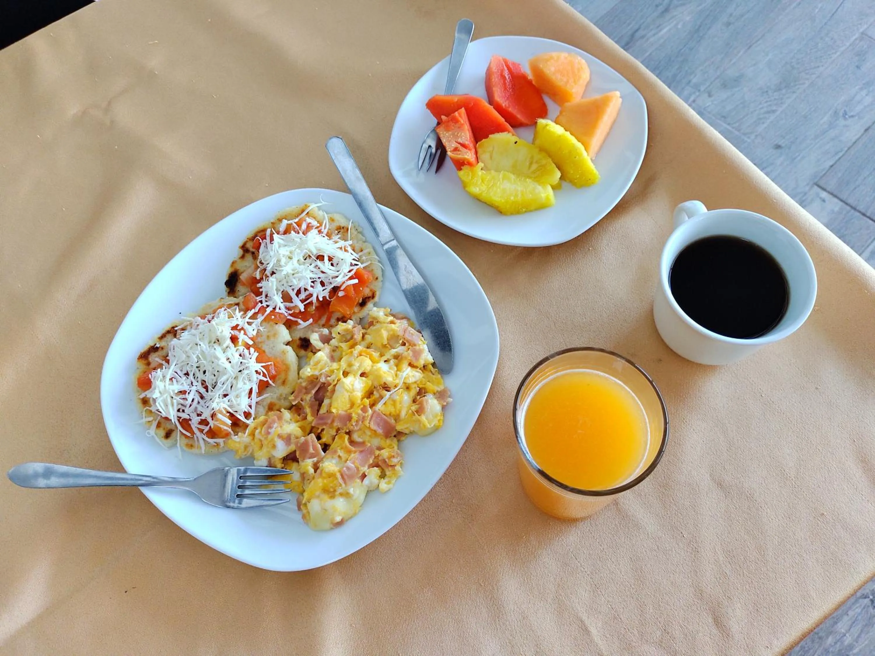 Breakfast in Hotel San Miguel Imperial