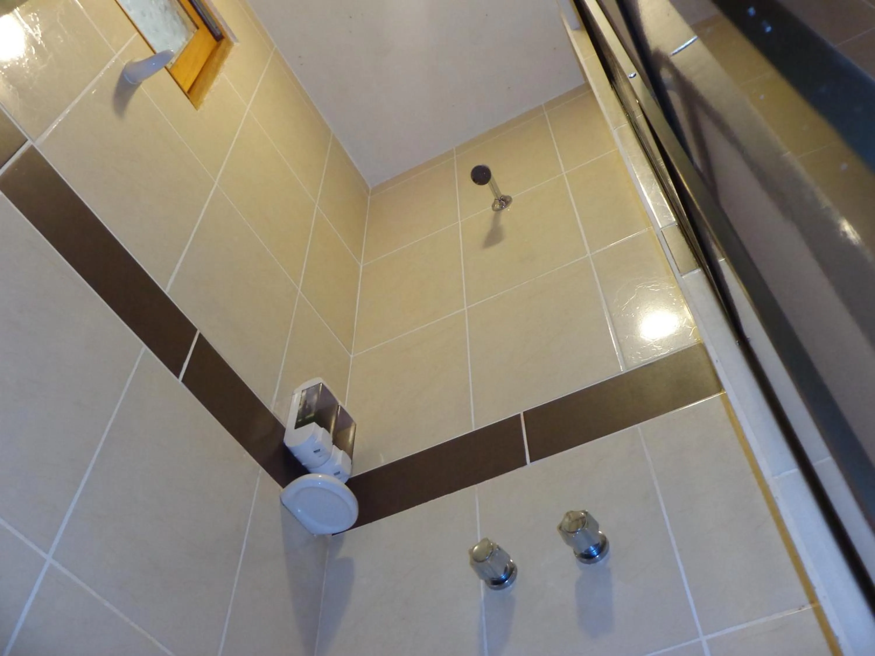 Shower in Hotel Pampa & Selva