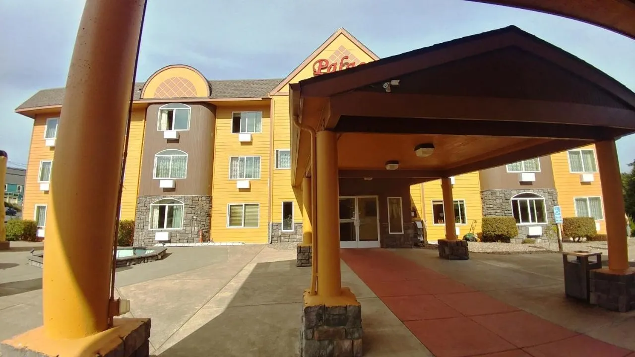 Palace Inn & Suites