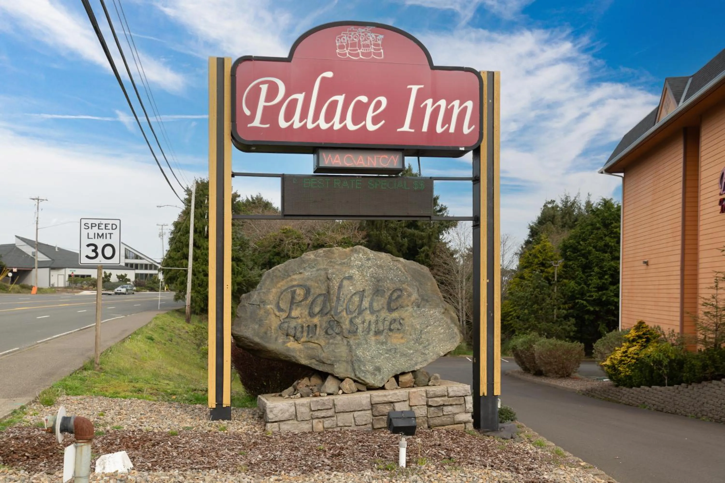 Palace Inn & Suites