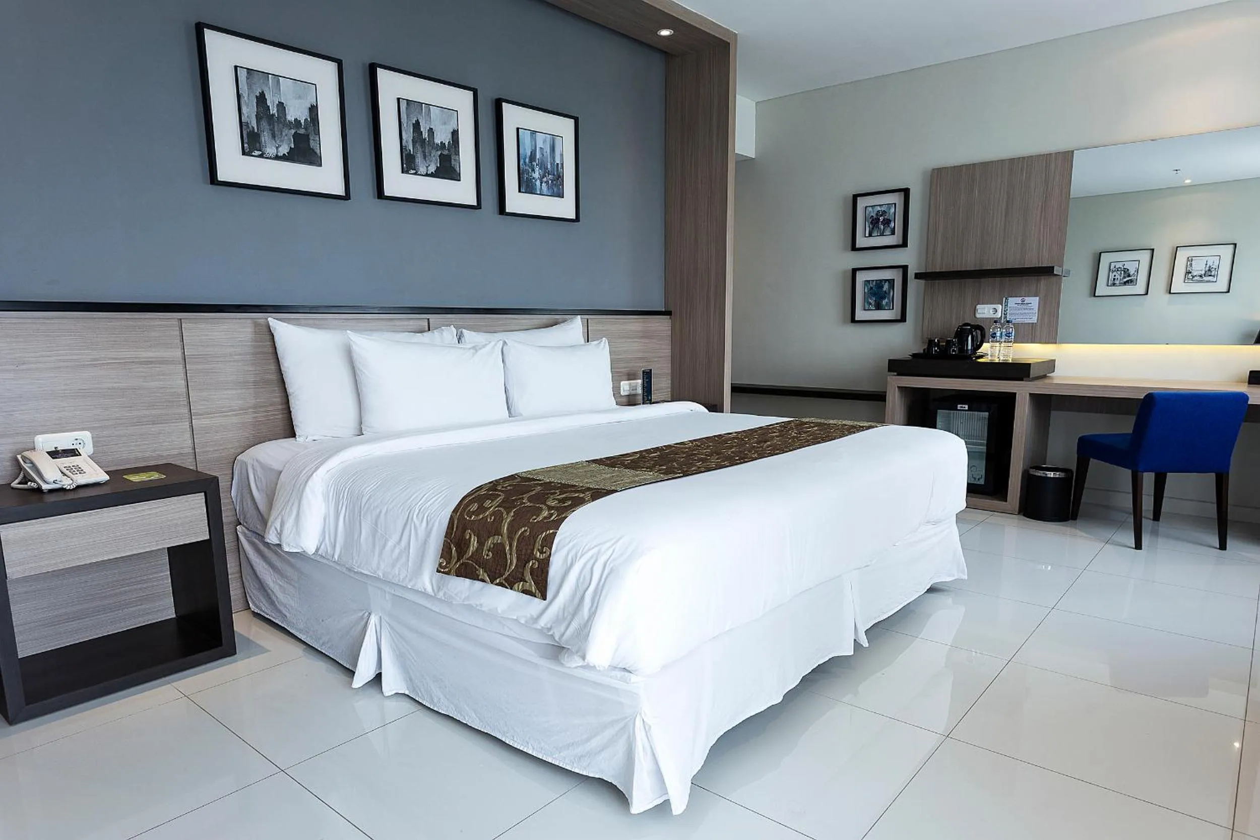 TV and multimedia, Bed in Montana Premier Senggigi