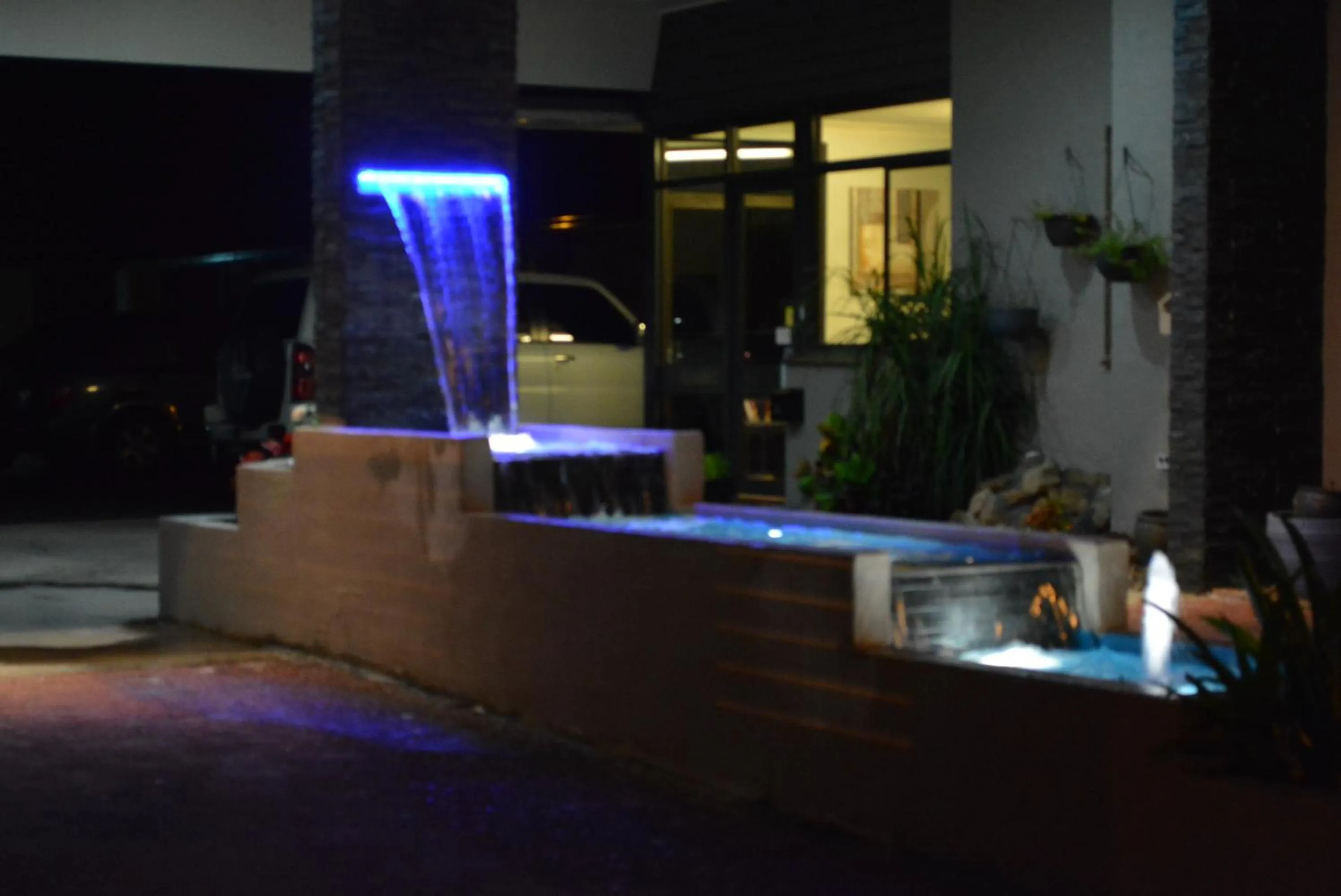 Facade/entrance in Alabaster Motor Inn