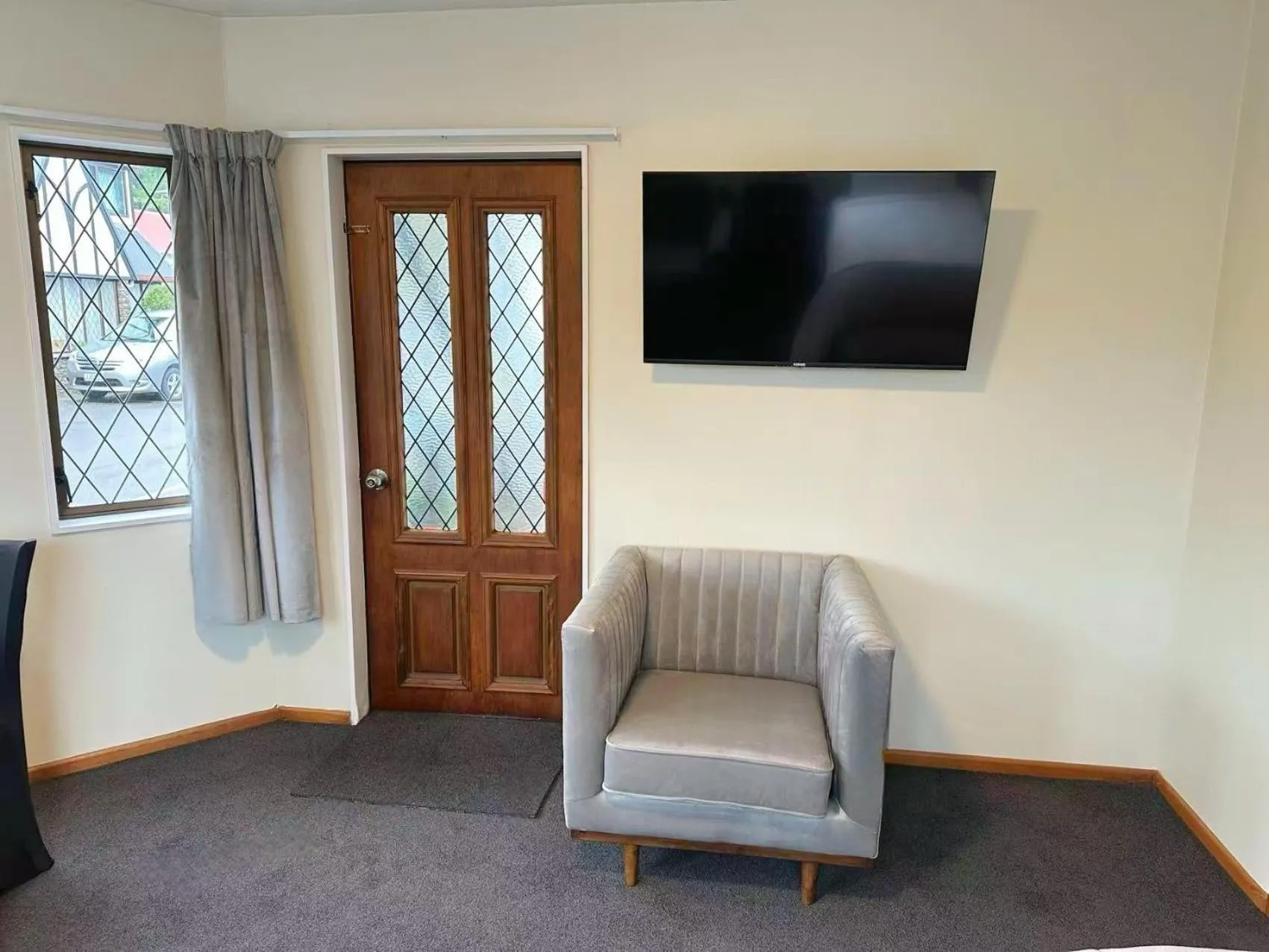 Castles Motel & Driftwood Motel