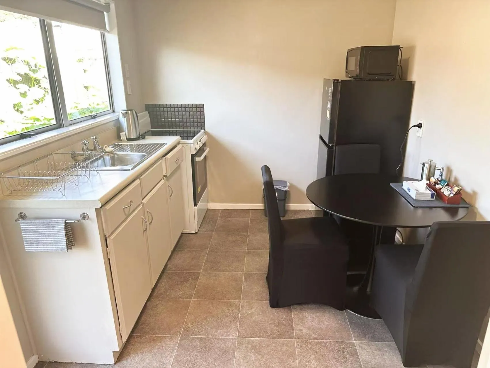 Castles Motel & Driftwood Motel