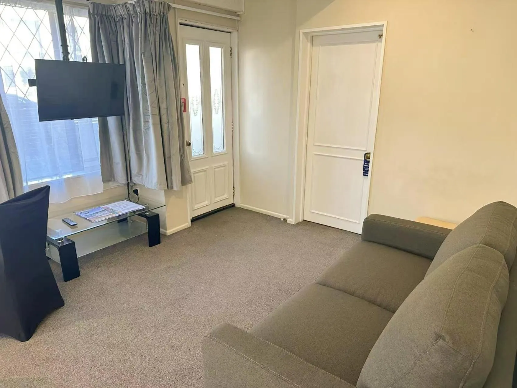 Castles Motel & Driftwood Motel