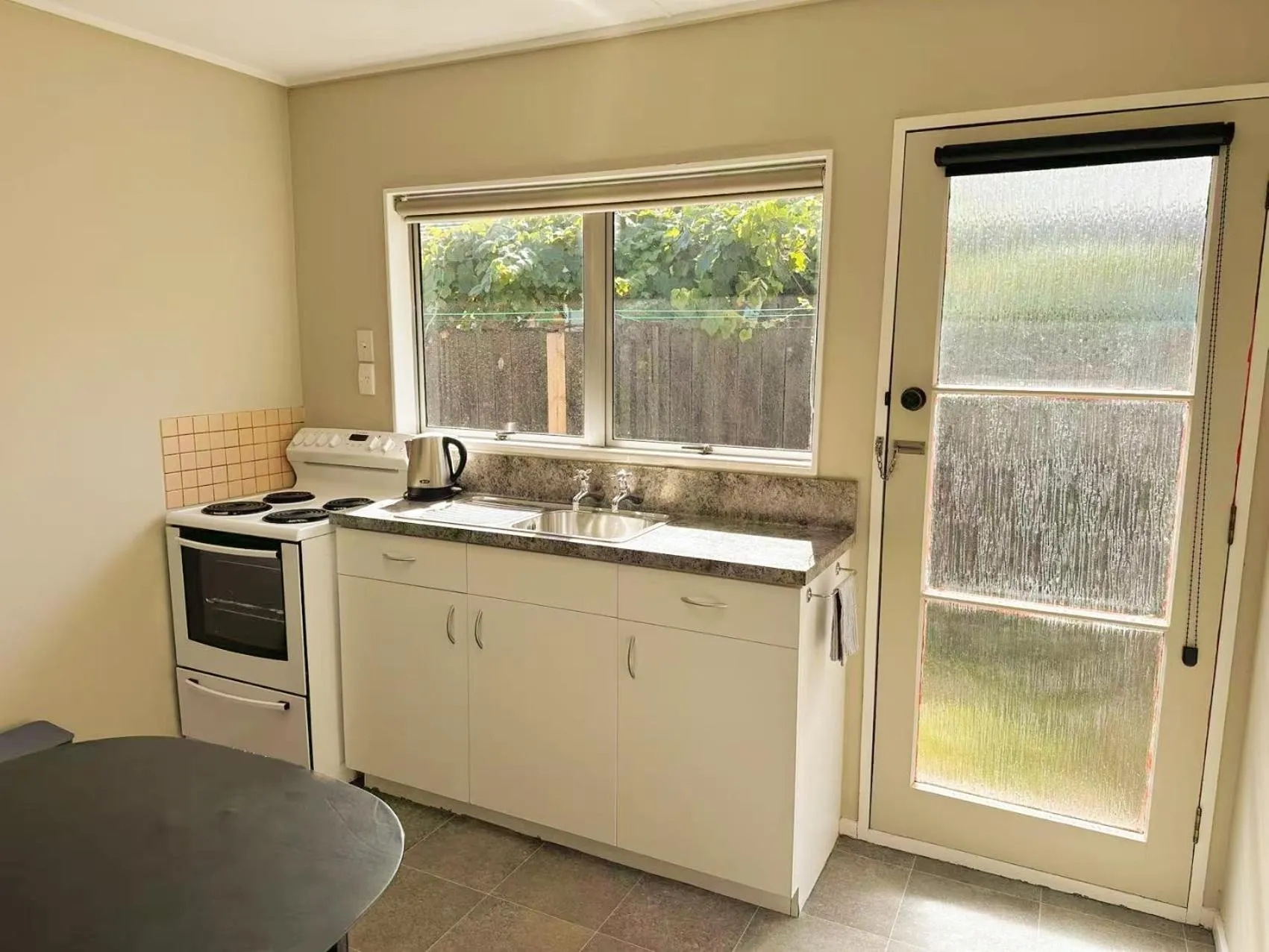 Castles Motel & Driftwood Motel