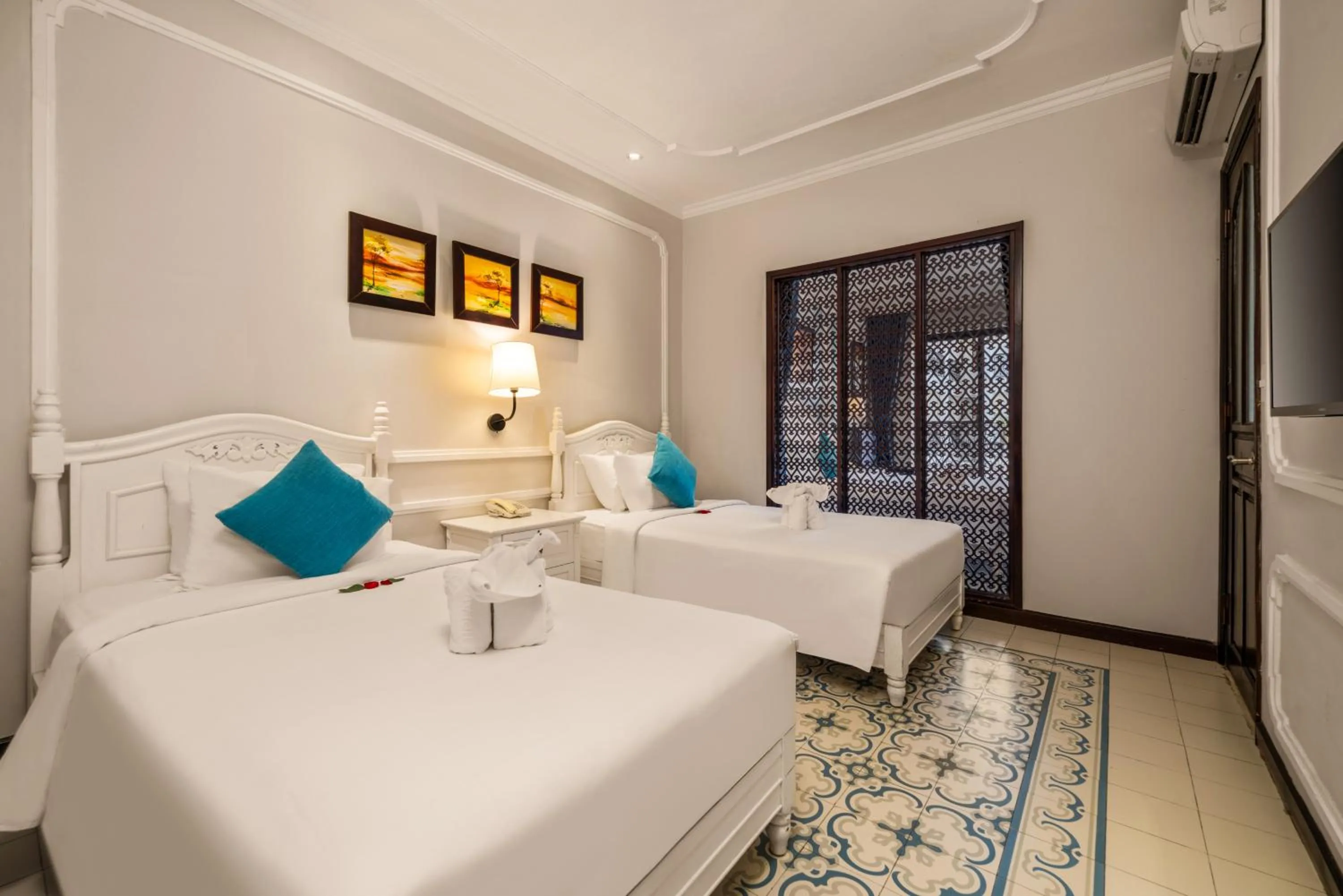 Bed in Hoi An Rosemary Boutique Hotel & Spa - A Peaceful Retreat