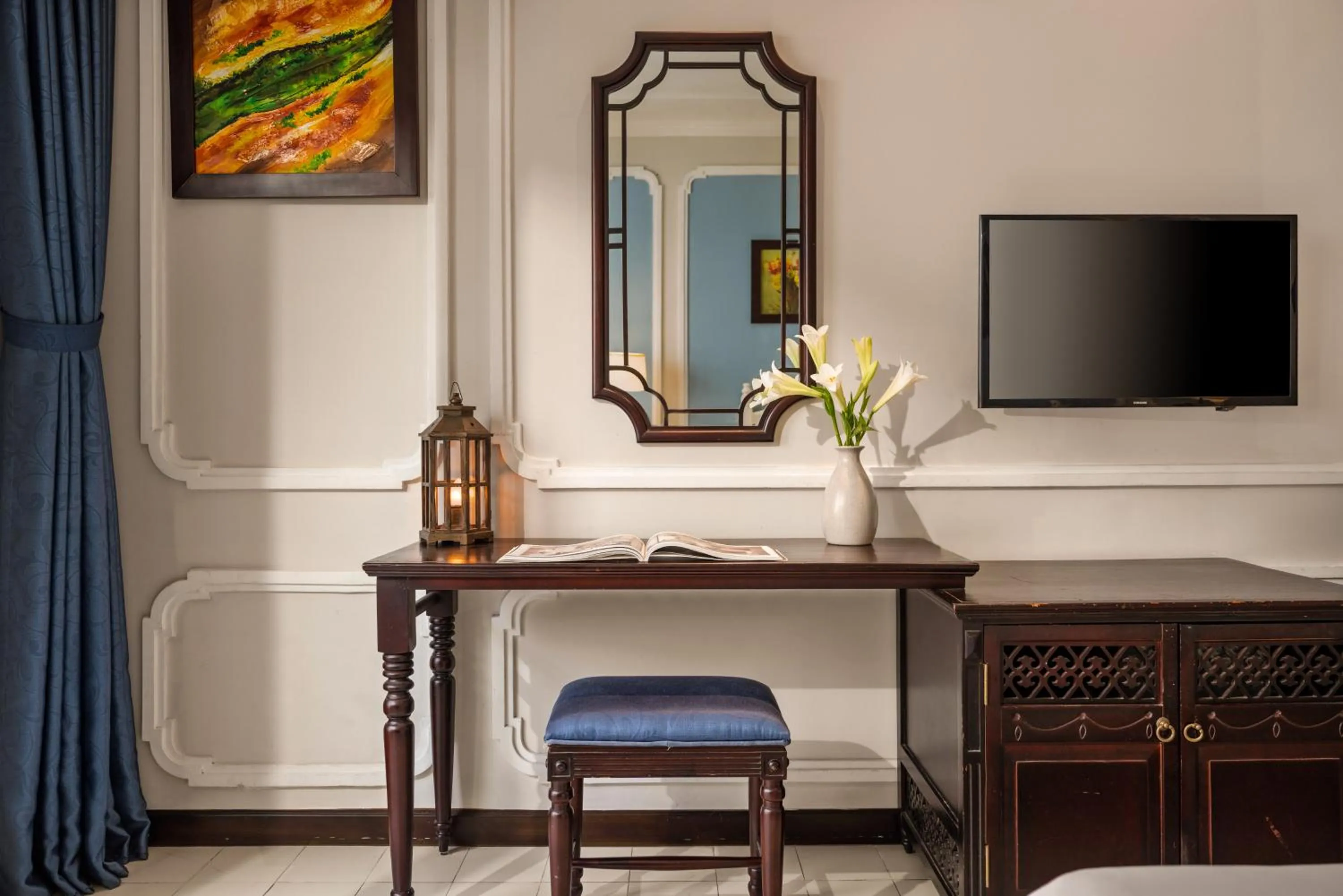 TV and multimedia in Hoi An Rosemary Boutique Hotel & Spa - A Peaceful Retreat