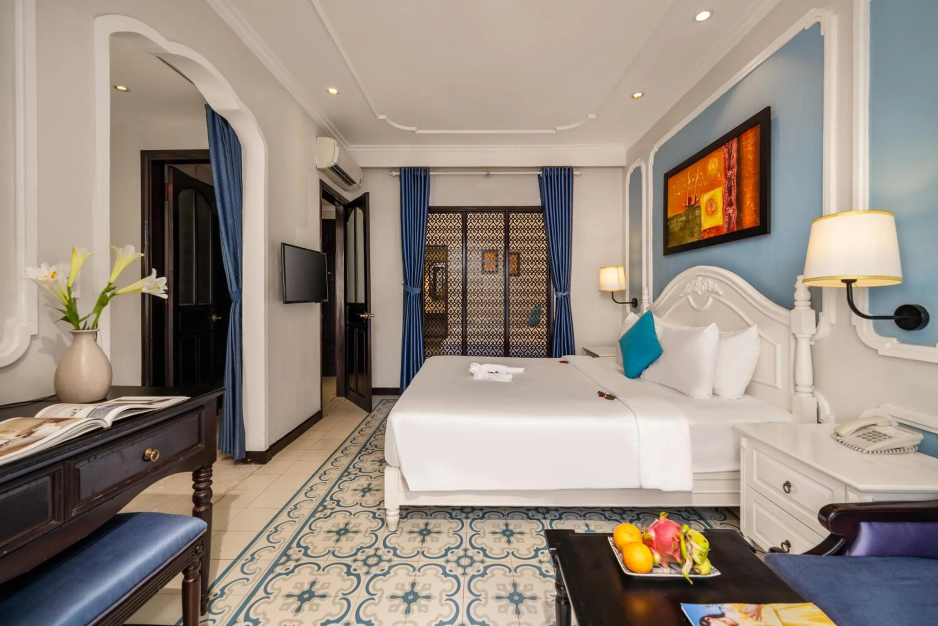 Bed in Hoi An Rosemary Boutique Hotel & Spa - A Peaceful Retreat