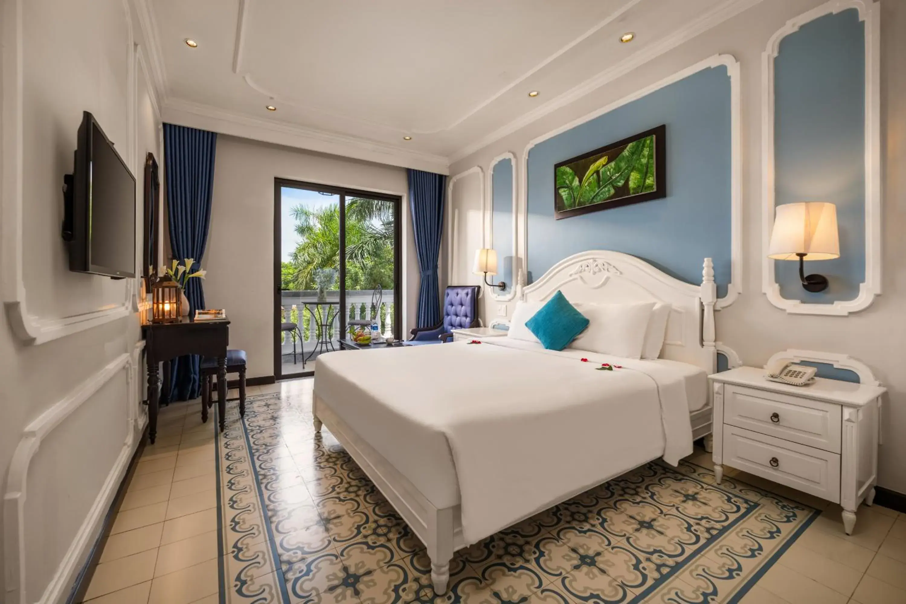 Quadruple Family Room with Balcony and City View in Hoi An Rosemary Boutique Hotel & Spa - A Peaceful Retreat Quadruple Family Room with Balcony and City View in Hoi An Rosemary Boutique Hotel & Spa - A Peaceful Retreat