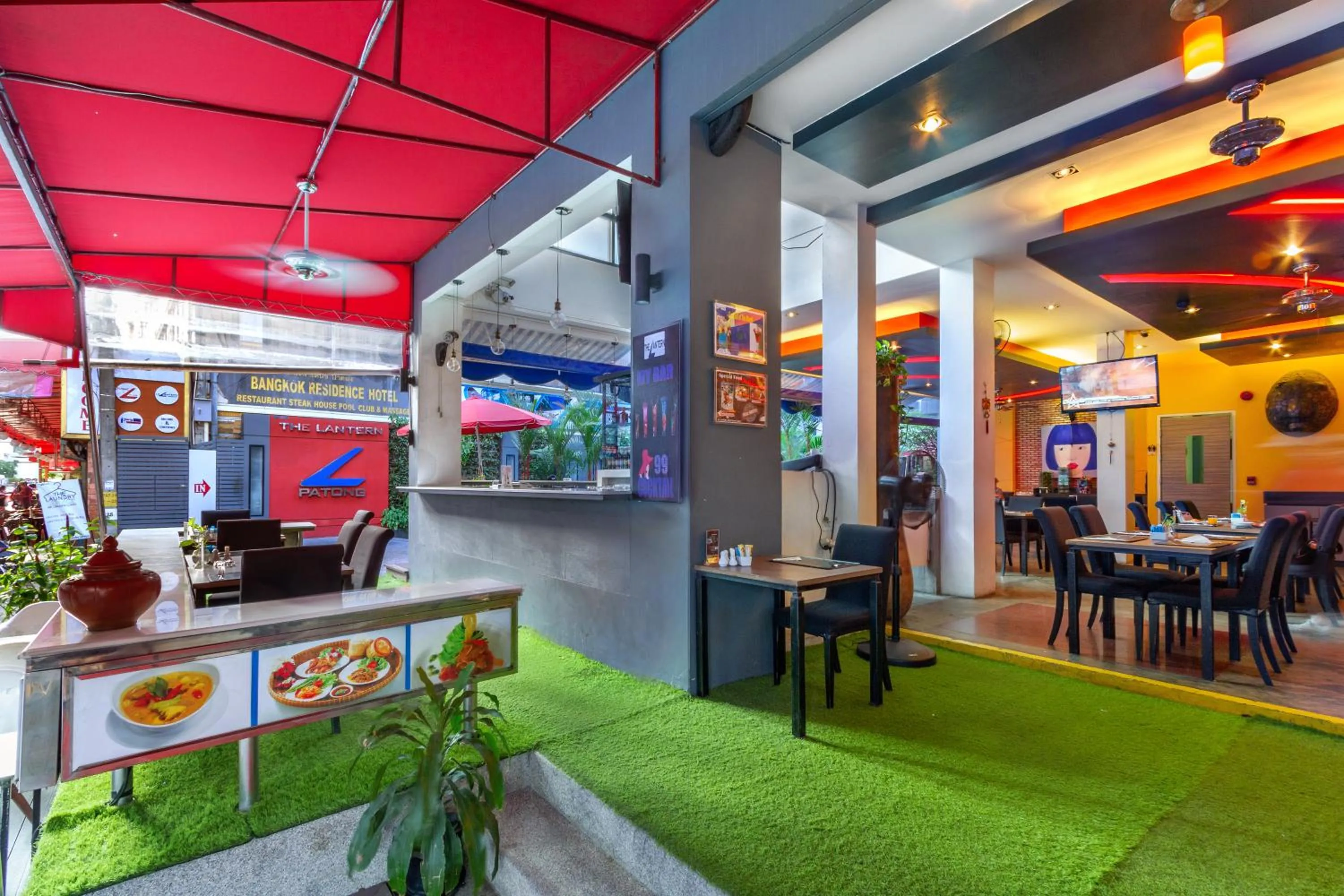 Restaurant/places to eat in The Lantern Resorts Patong - SHA Extra Plus