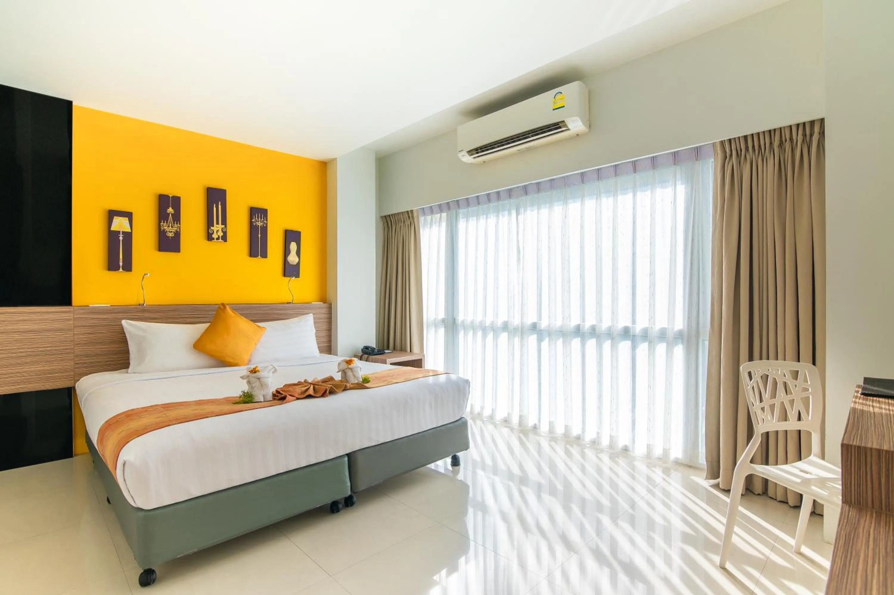 Bedroom, Bed in The Lantern Resorts Patong - SHA Extra Plus