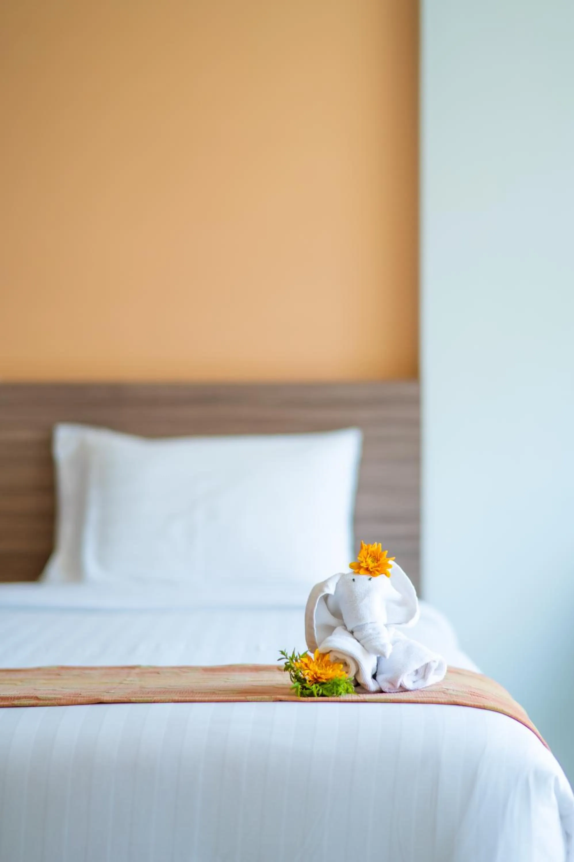 Bed in The Lantern Resorts Patong - SHA Extra Plus