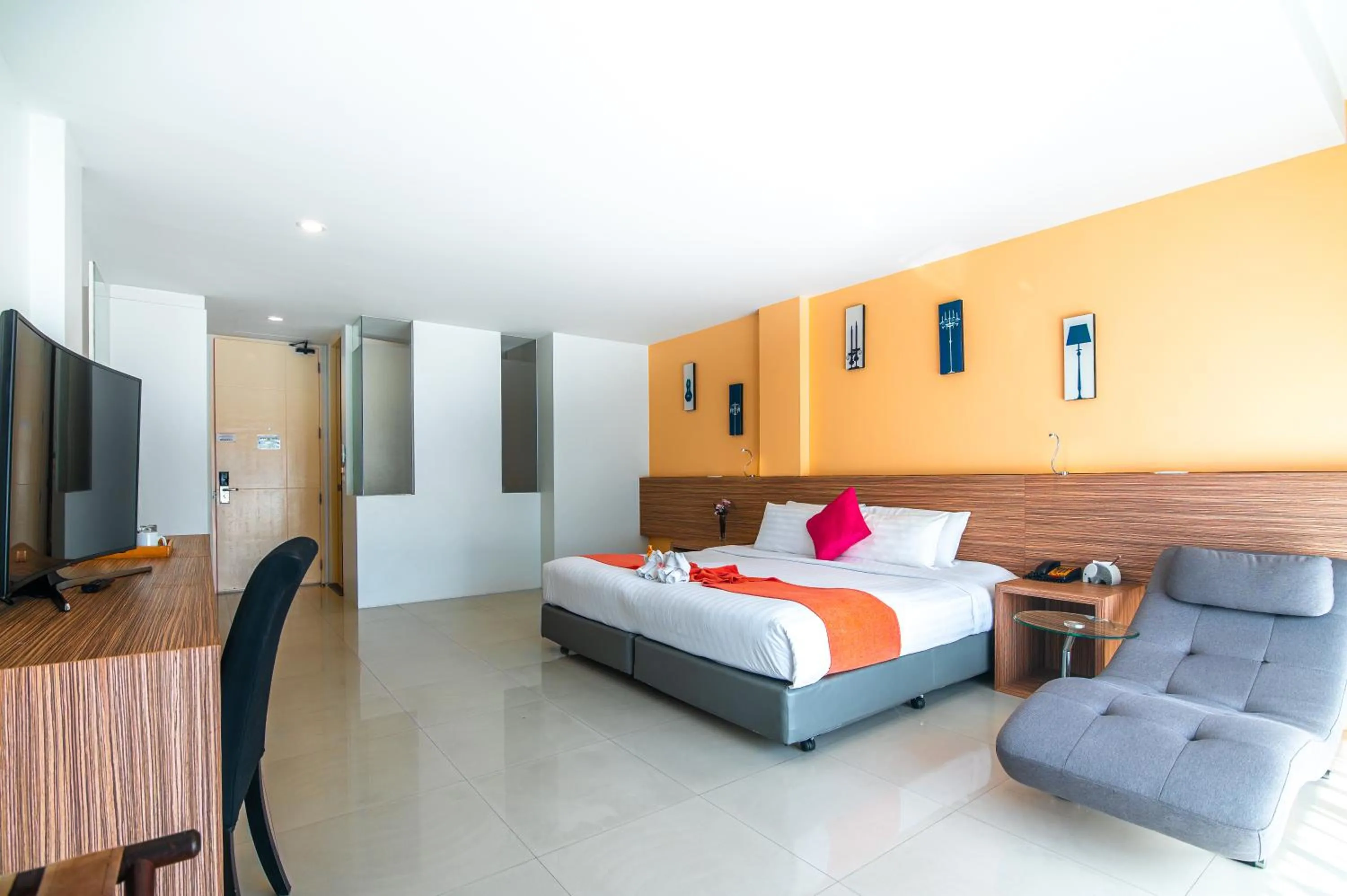 Bed in The Lantern Resorts Patong - SHA Extra Plus