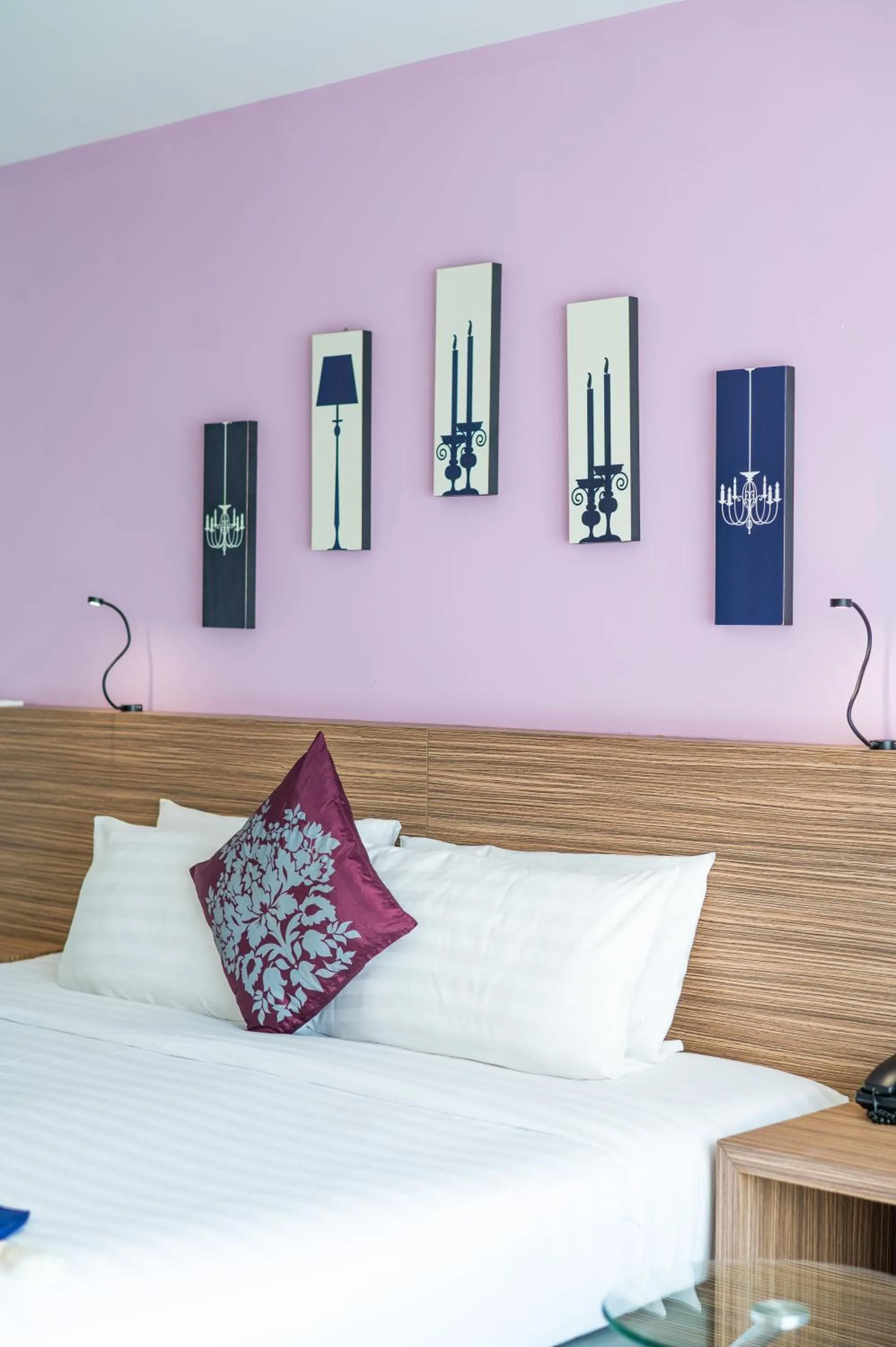 Bed in The Lantern Resorts Patong - SHA Extra Plus