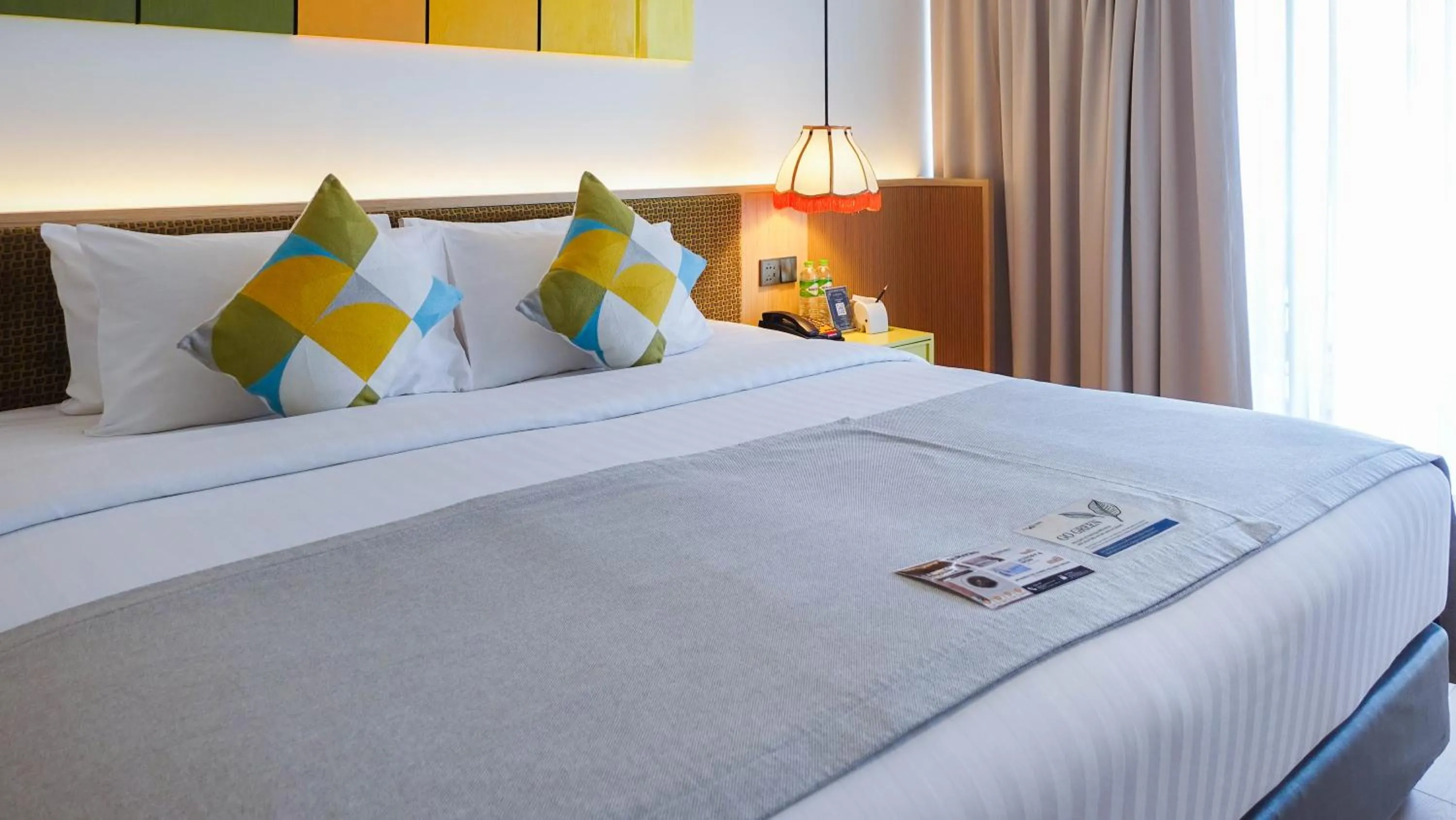 Bed in The Lantern Resorts Patong