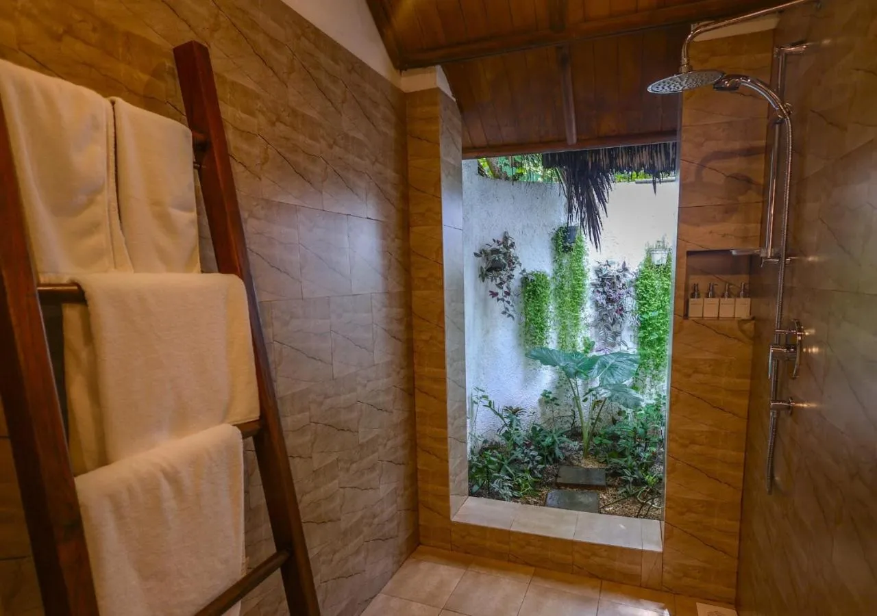 Bathroom in Makunudu Island- An Intimate Hideaway