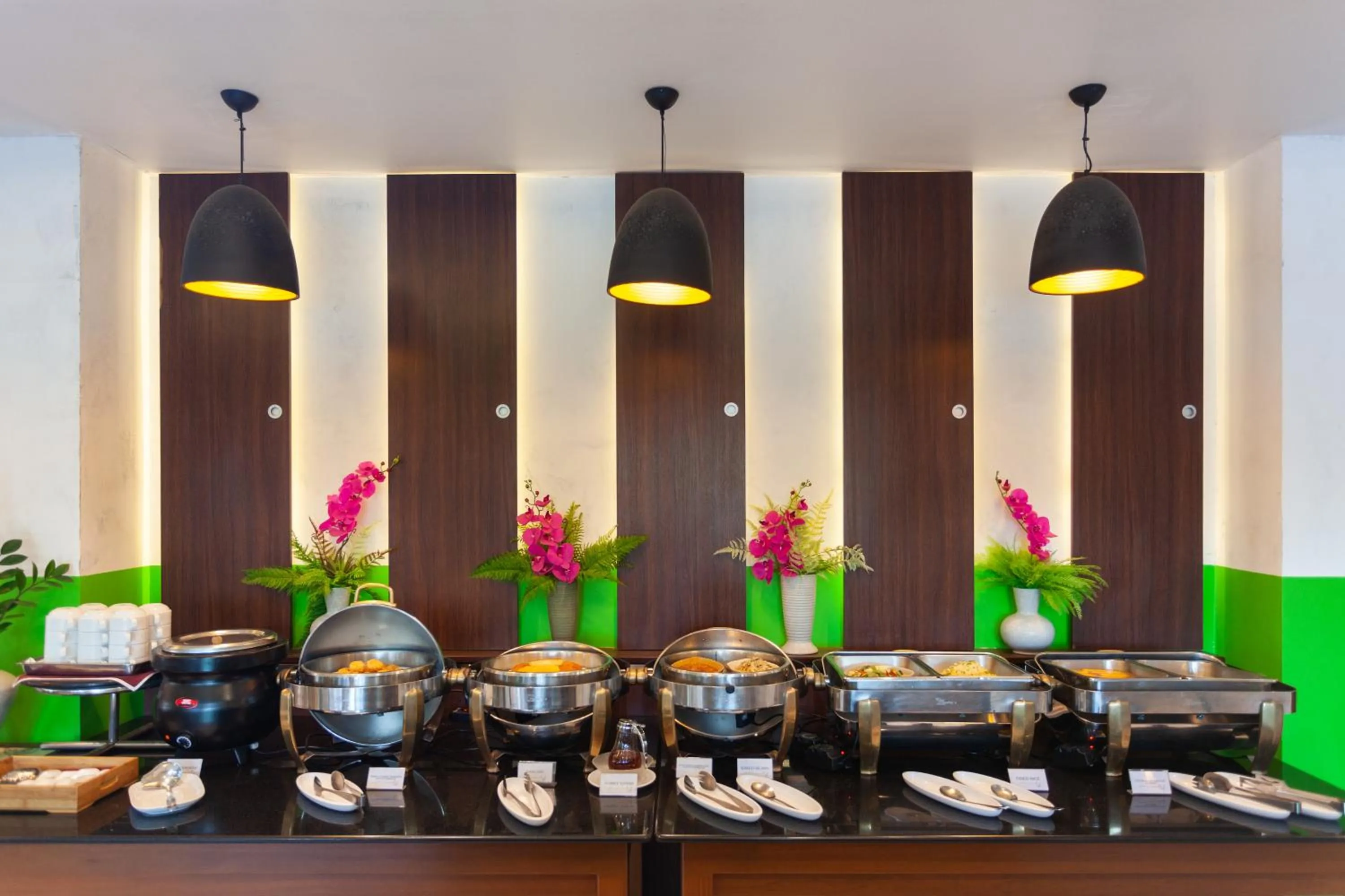 Buffet breakfast in Thanthip Beach Resort Patong