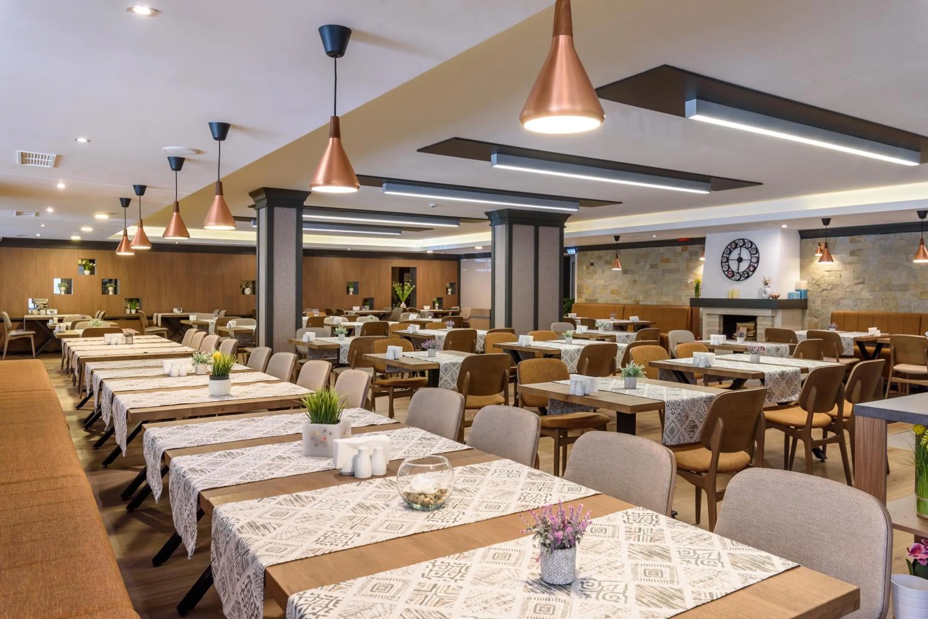 Restaurant/places to eat in Lion Hotel Borovets