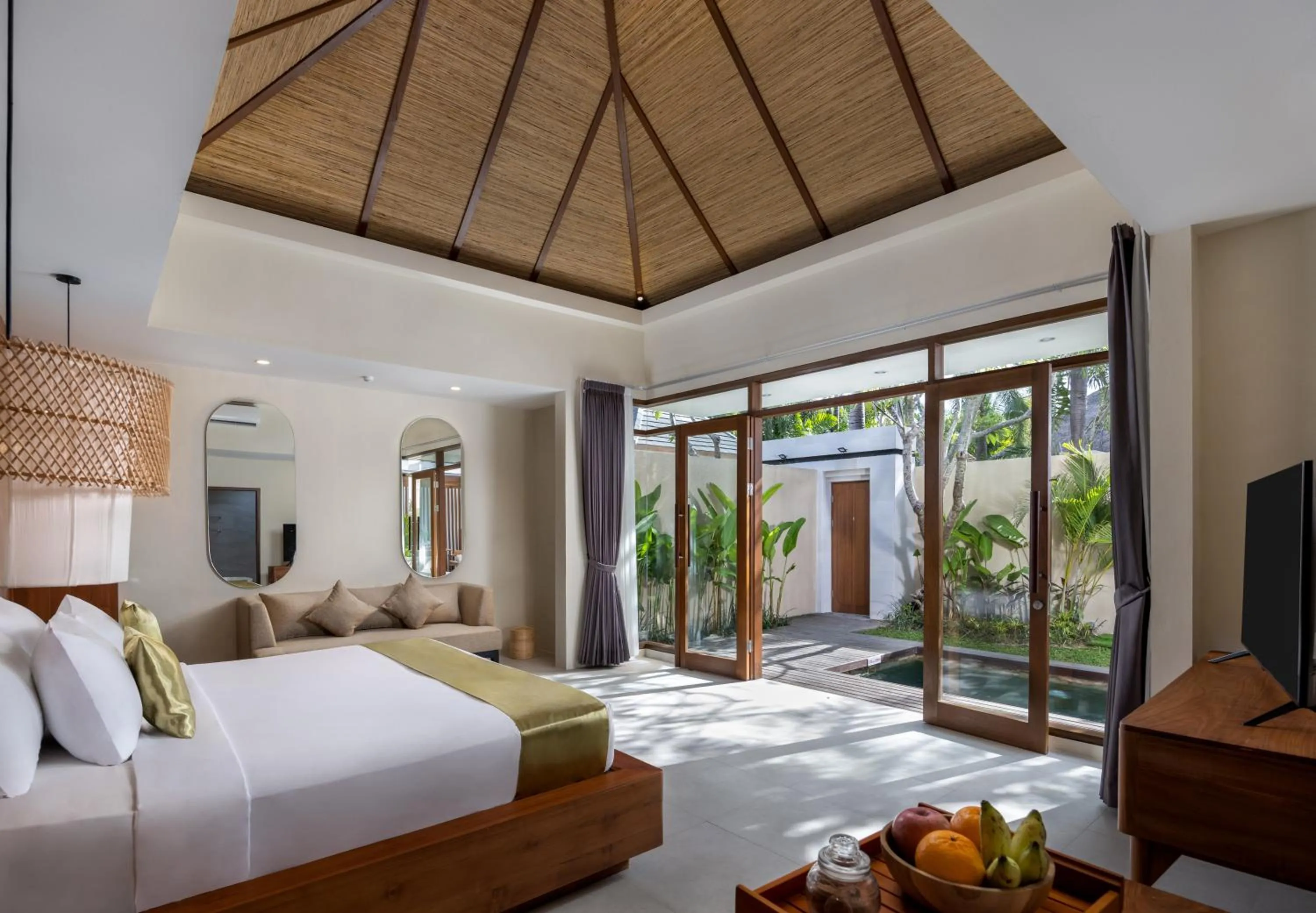Bed in Tonys Villas & Resort Seminyak - Bali