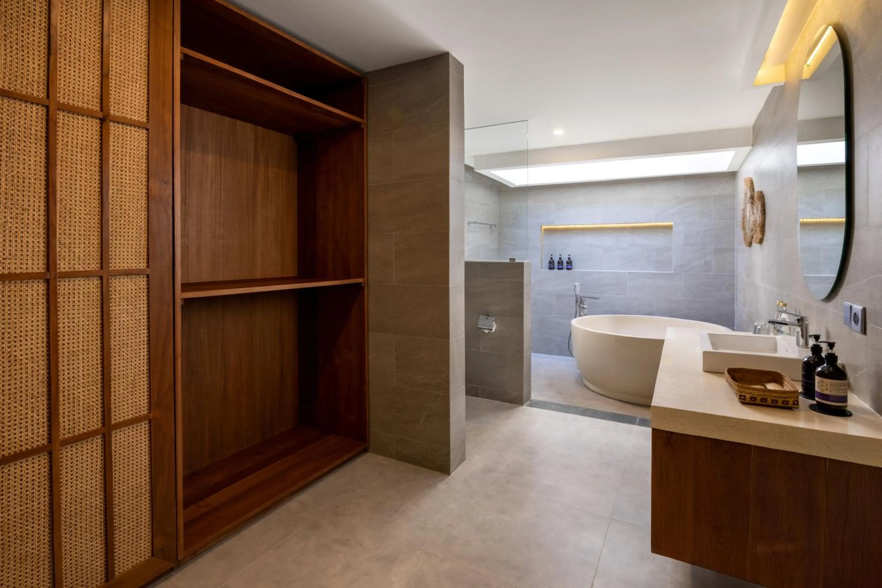 Bathroom in Tonys Villas & Resort Seminyak - Bali