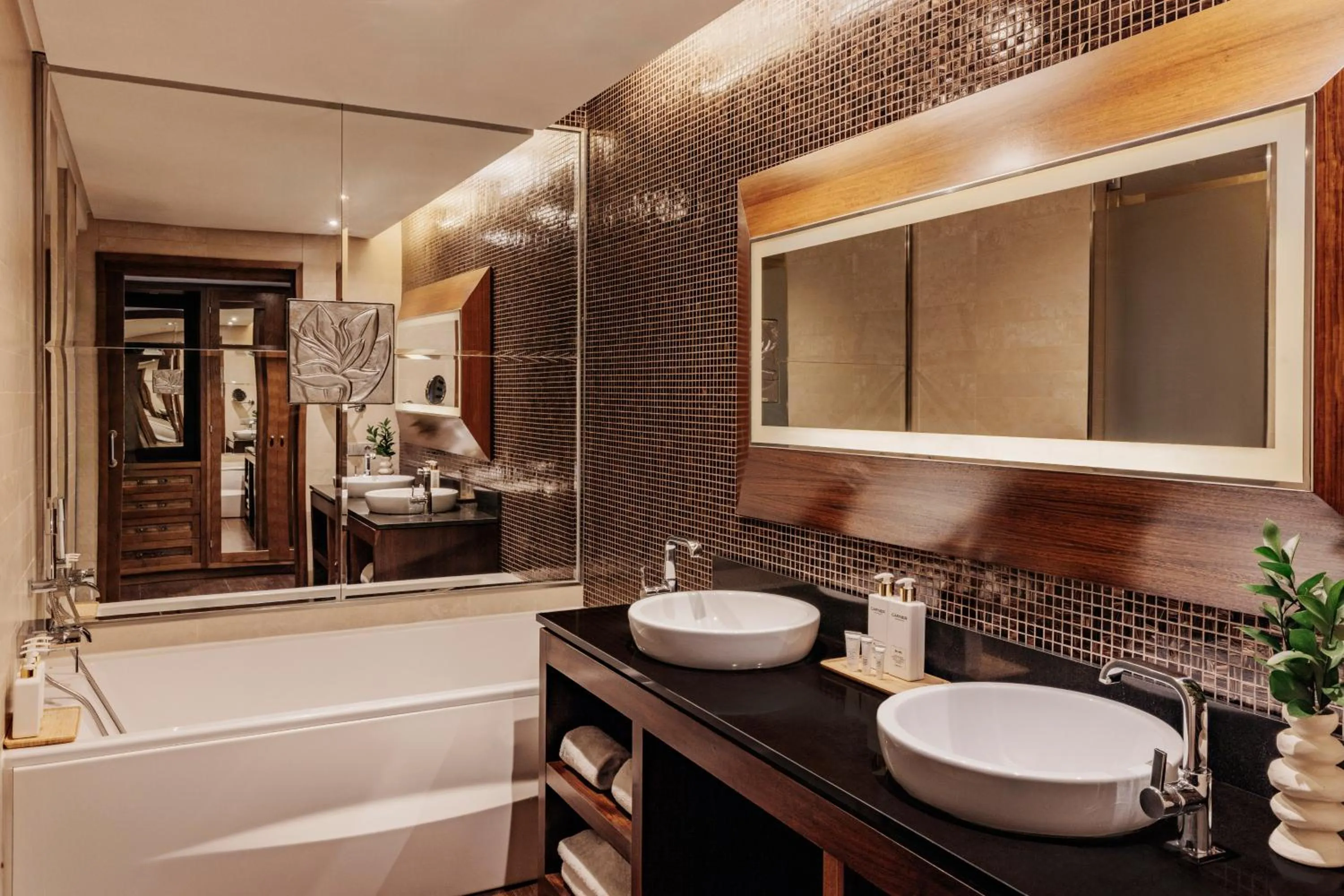 Bathroom in Red Level at Gran Melia Palacio de Isora - Adults Only