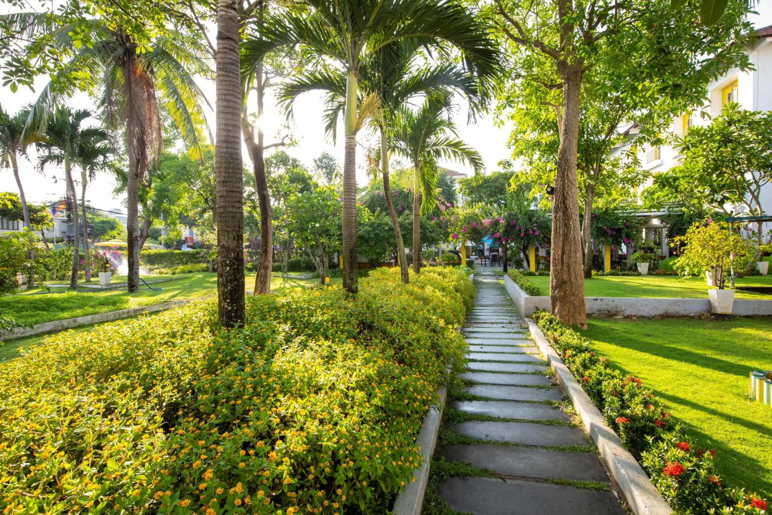 Garden in ÊMM Hotel Hoi An