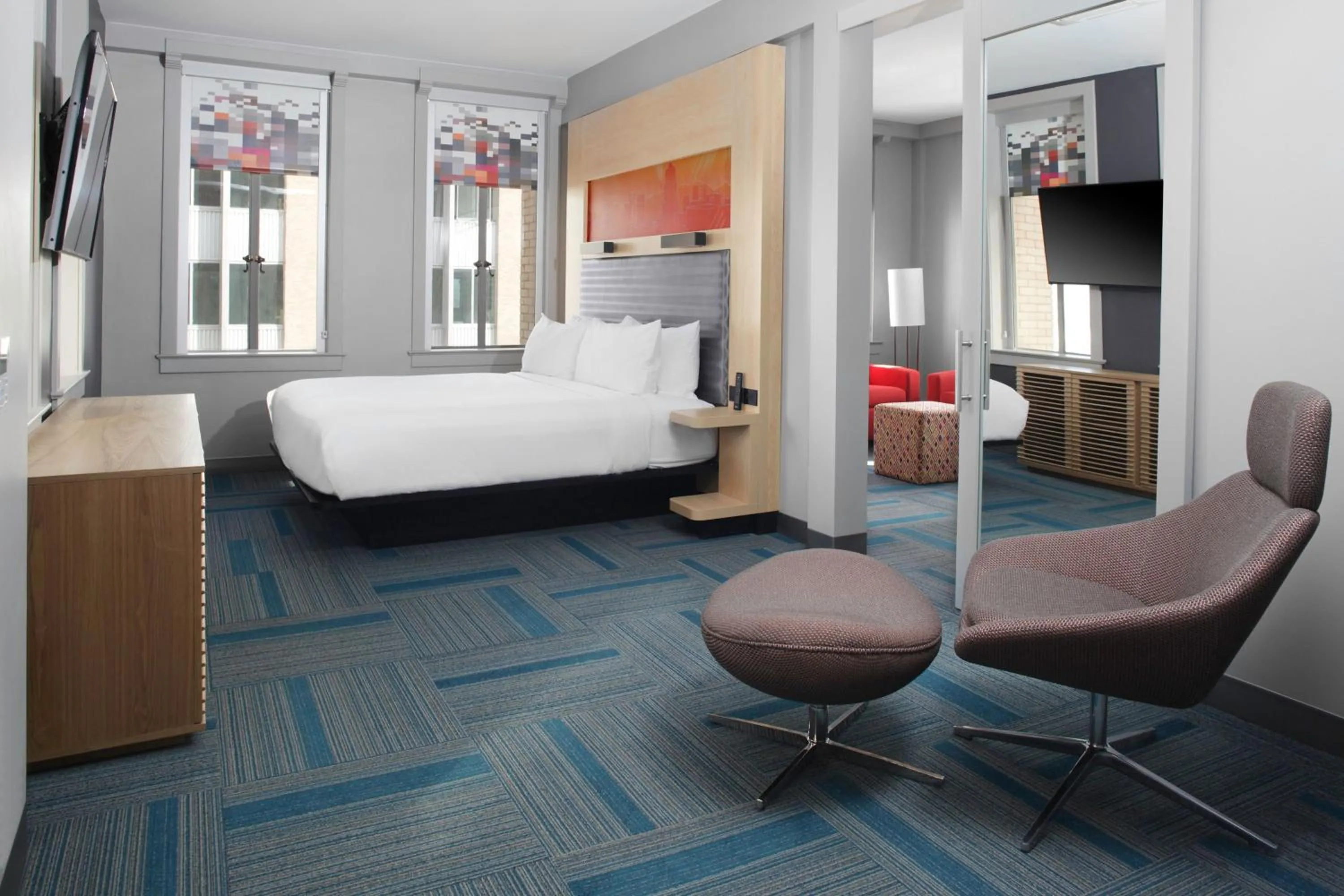 Photo of the whole room, Bed in Aloft El Paso Downtown