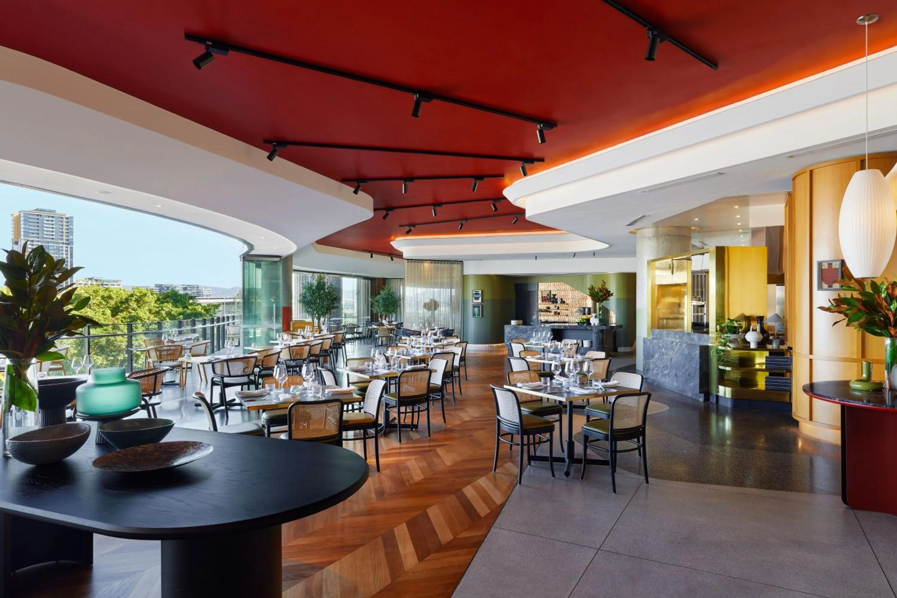 Restaurant/places to eat in W Brisbane