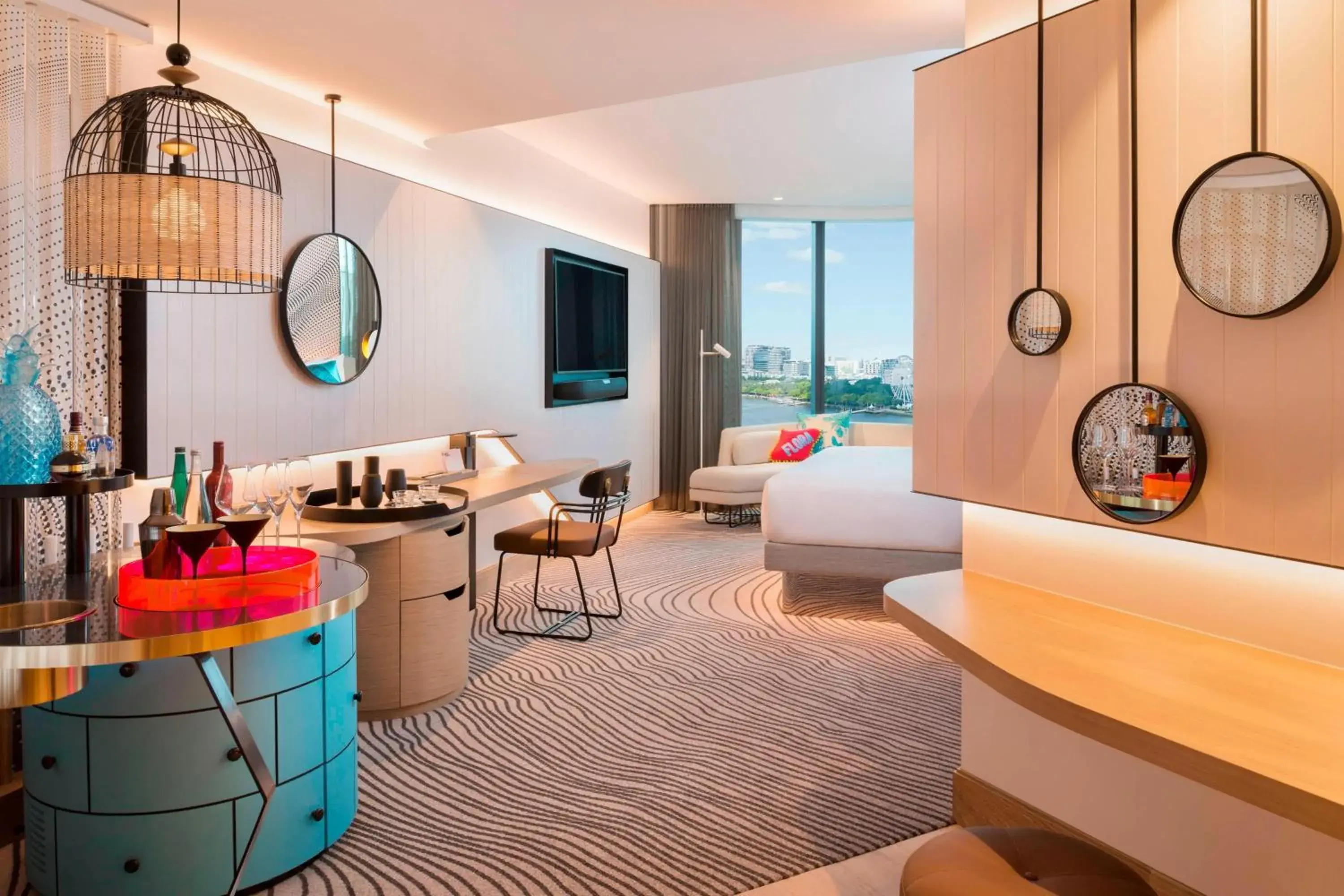 Corner King Room with River View - Cool Corner King in W Brisbane Corner King Room with River View - Cool Corner King in W Brisbane