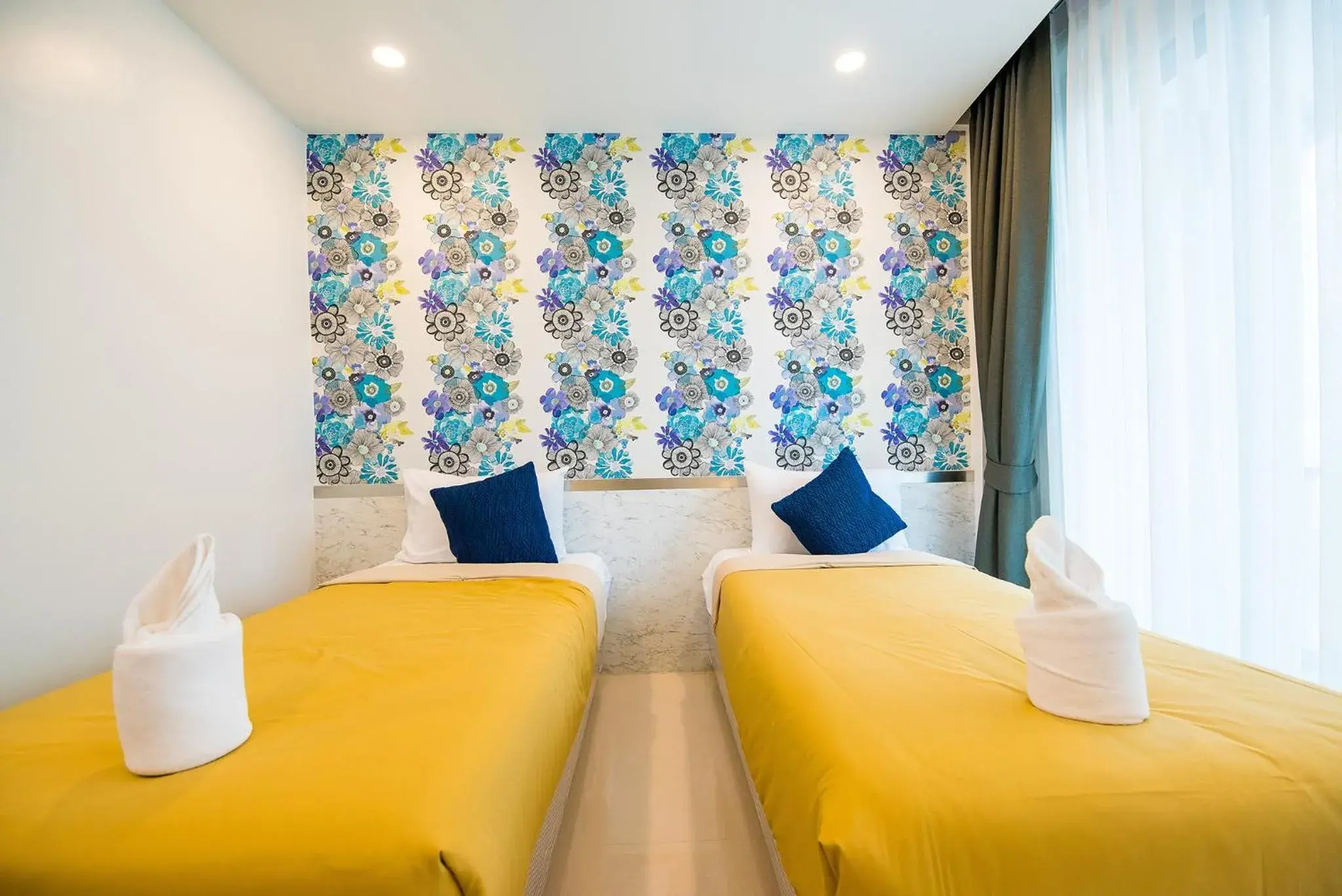 Standard Twin Room with Balcony in Irin Beach Cha-am Standard Twin Room with Balcony in Irin Beach Cha-am