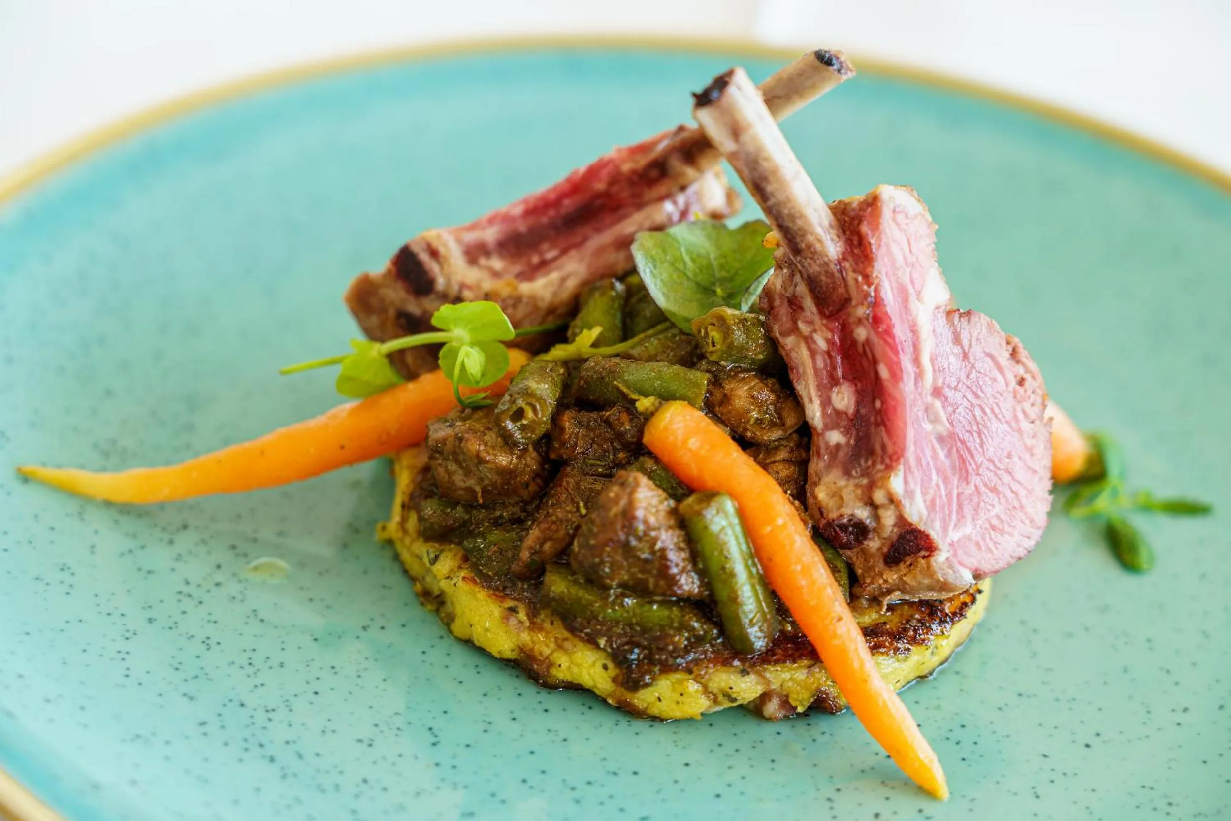 Restaurant/places to eat in Schönbühl Hotel & Restaurant Lake Thun