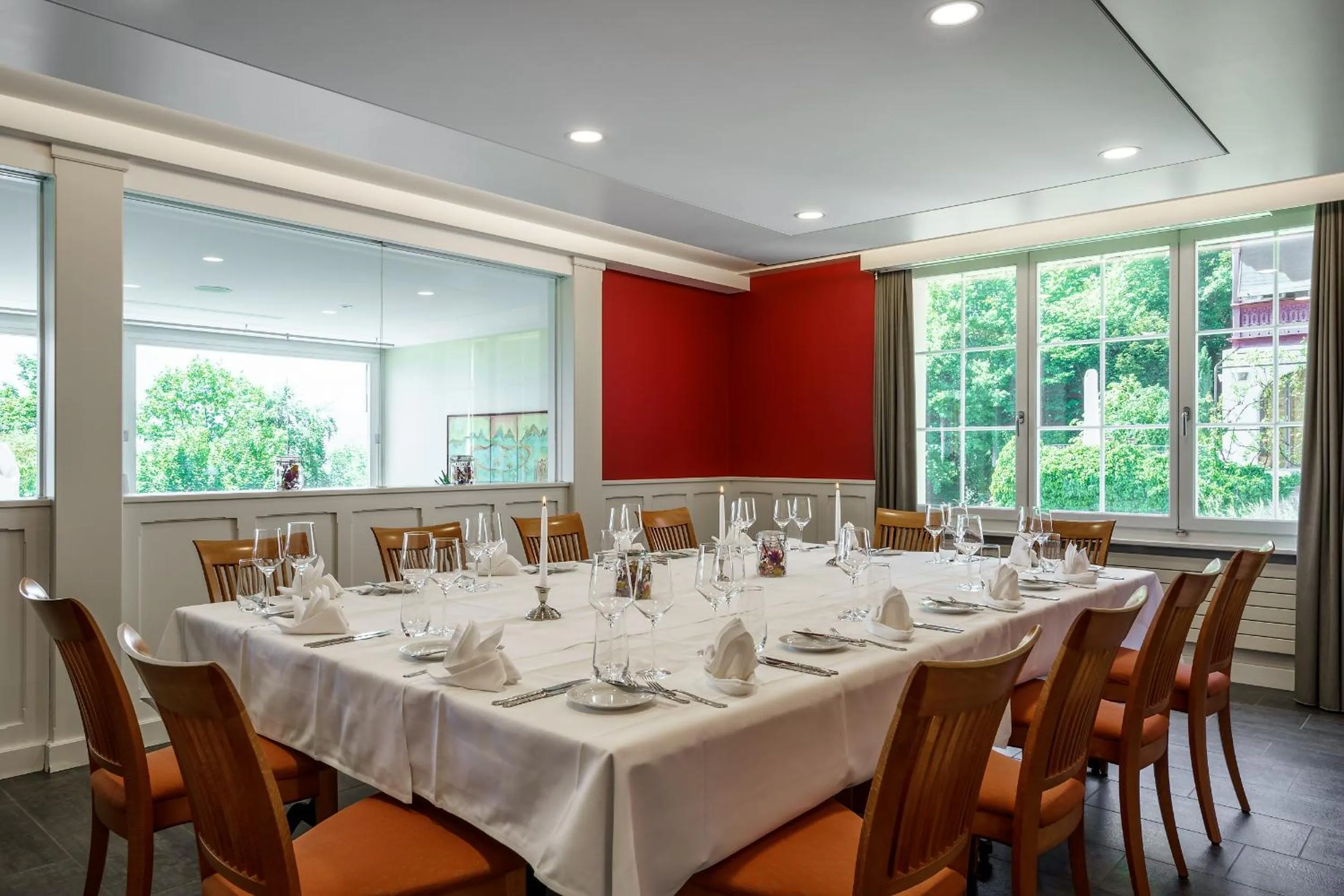 Restaurant/places to eat in Schönbühl Hotel & Restaurant Lake Thun